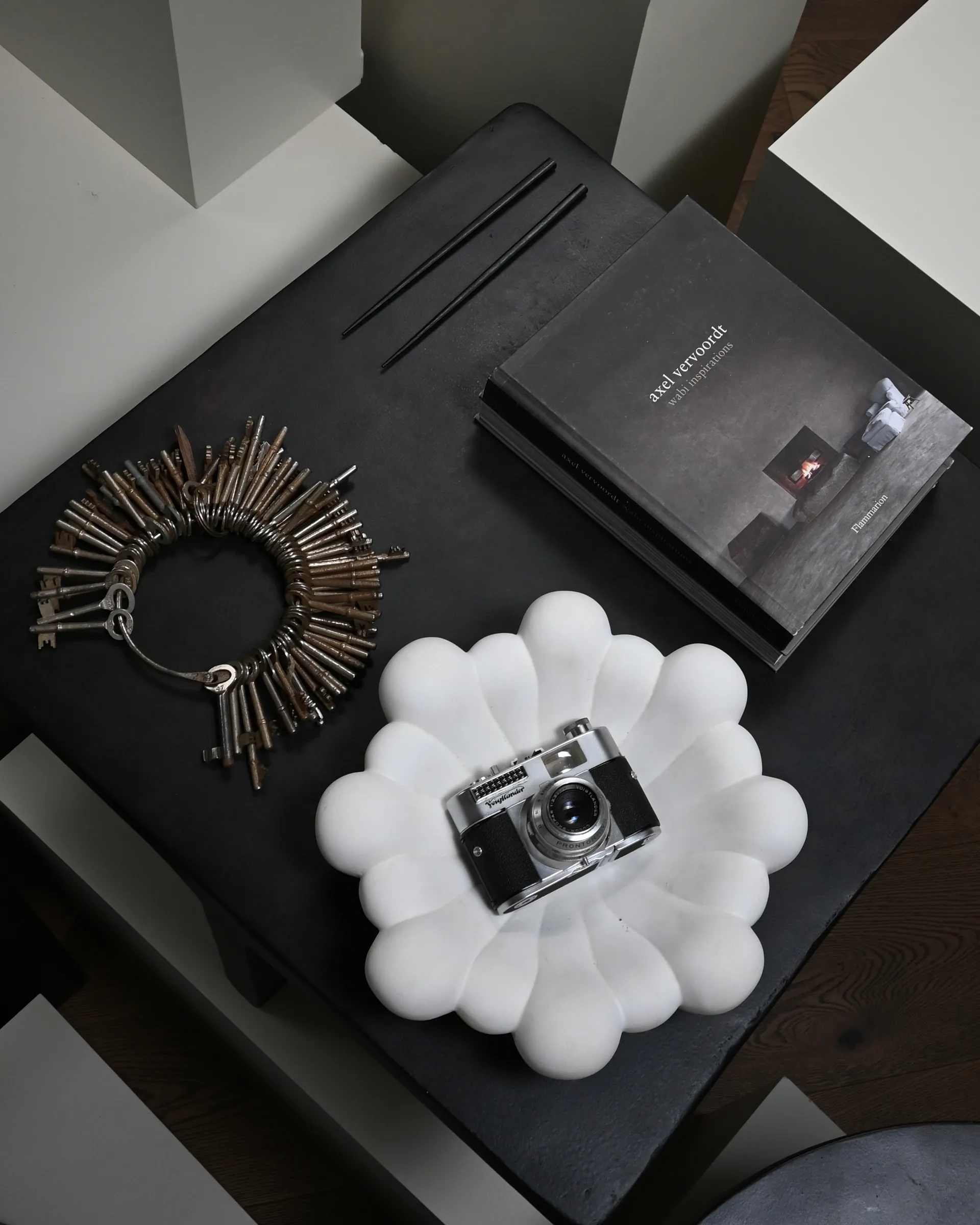 Bol Bloom Tray moyen Ø28,5 cm, Bone white 101 Copenhagen