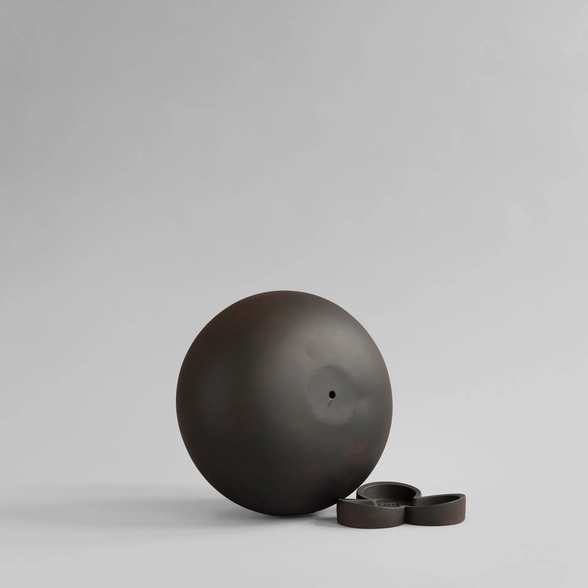 Cache-pot Urchin mini Ø35 cm, Coffee 101 Copenhagen