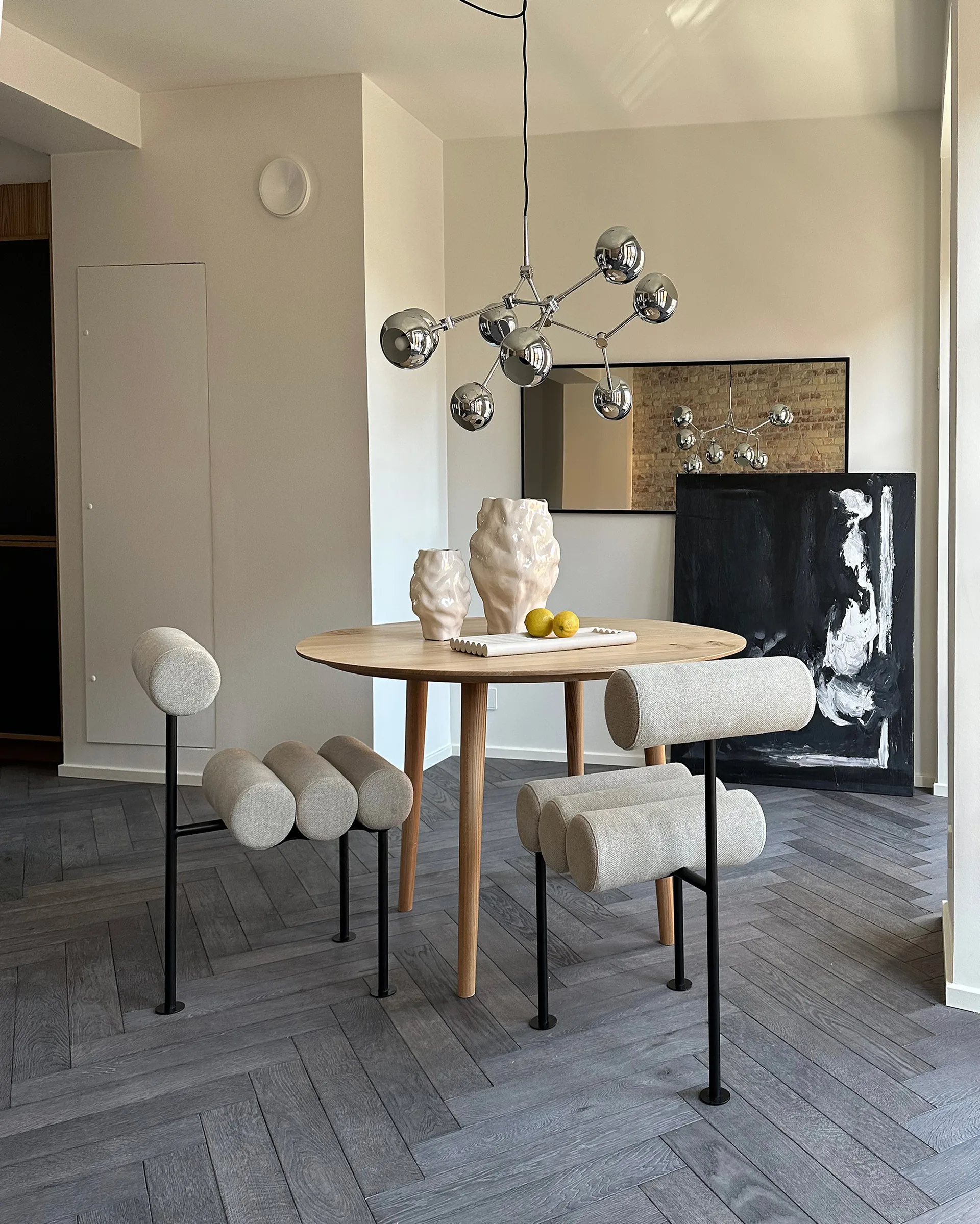 Chaise de salle à manger Hiro, Black frame-Sand 101 Copenhagen