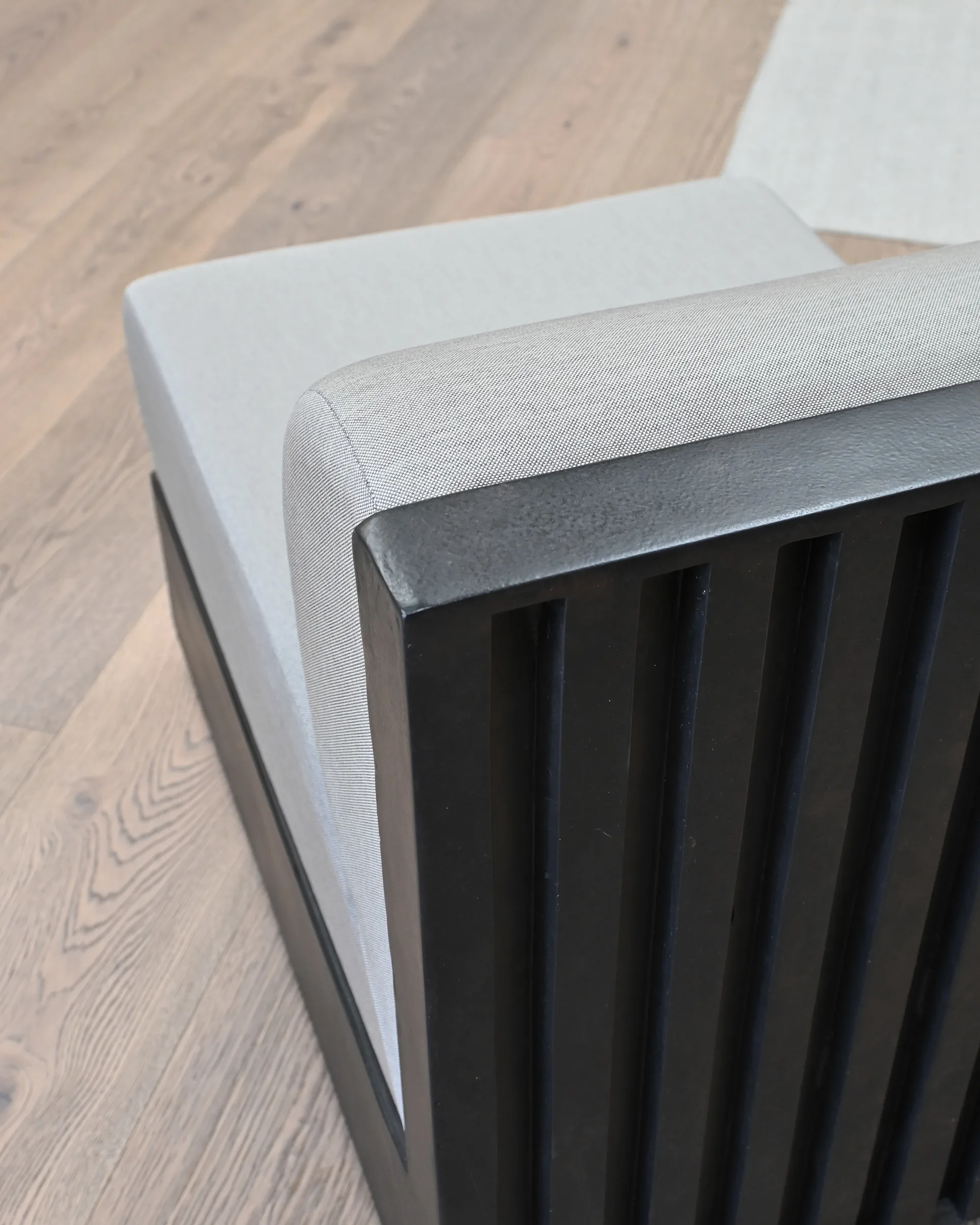 Fauteuil Tribu Lounge Chair, Coffee 101 Copenhagen