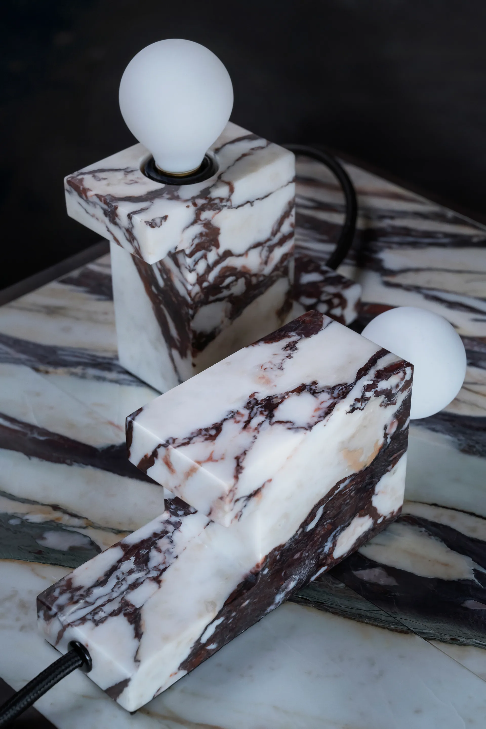 Lampe basse Brick 8x14 cm, Calacatta 101 Copenhagen