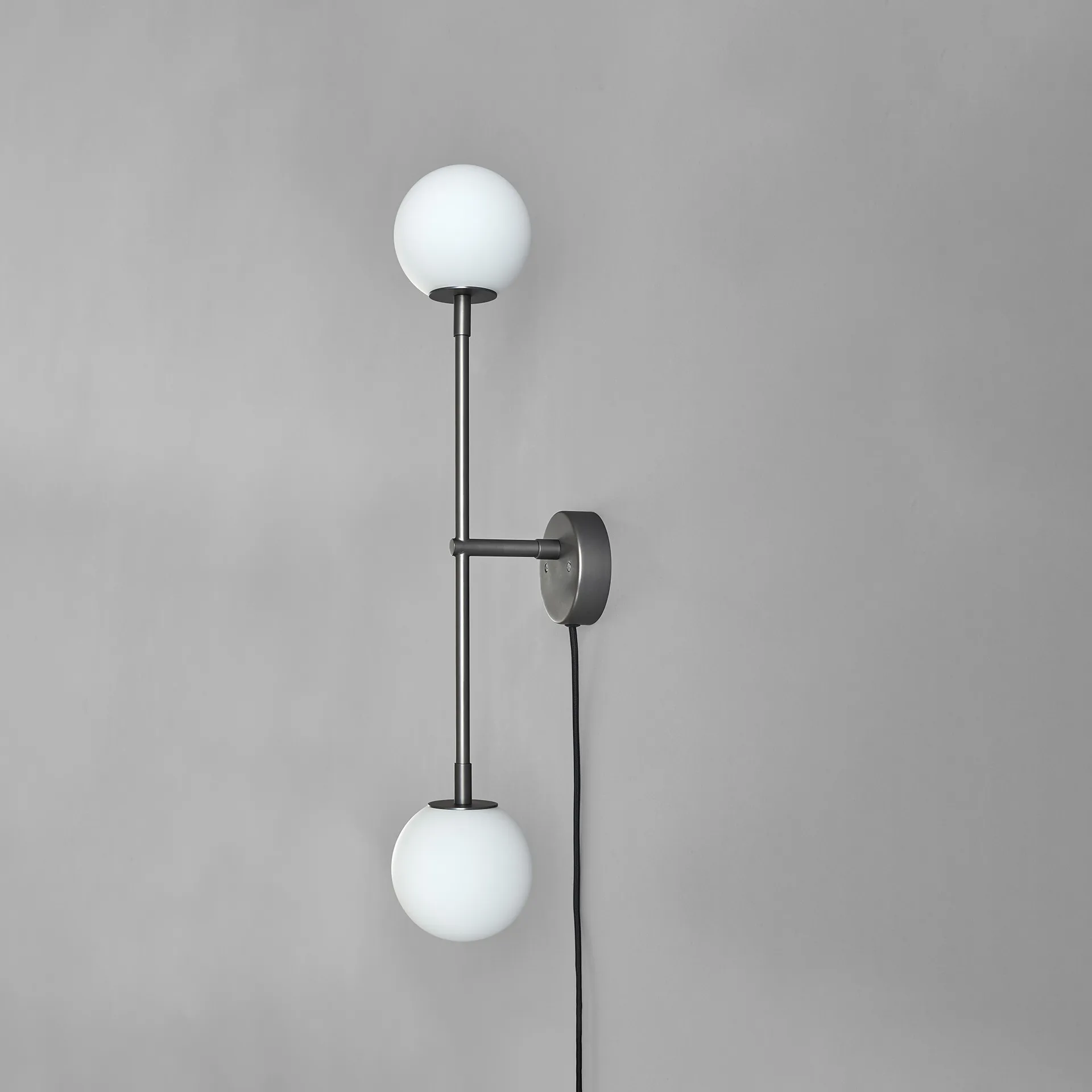 Lampe murale Drop Bulp, Gris 101 Copenhagen