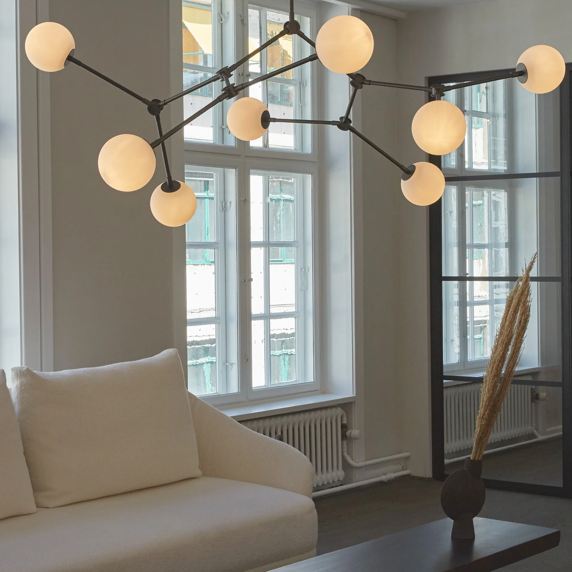Lustre Drop Chandelier Bulp, Gris 101 Copenhagen