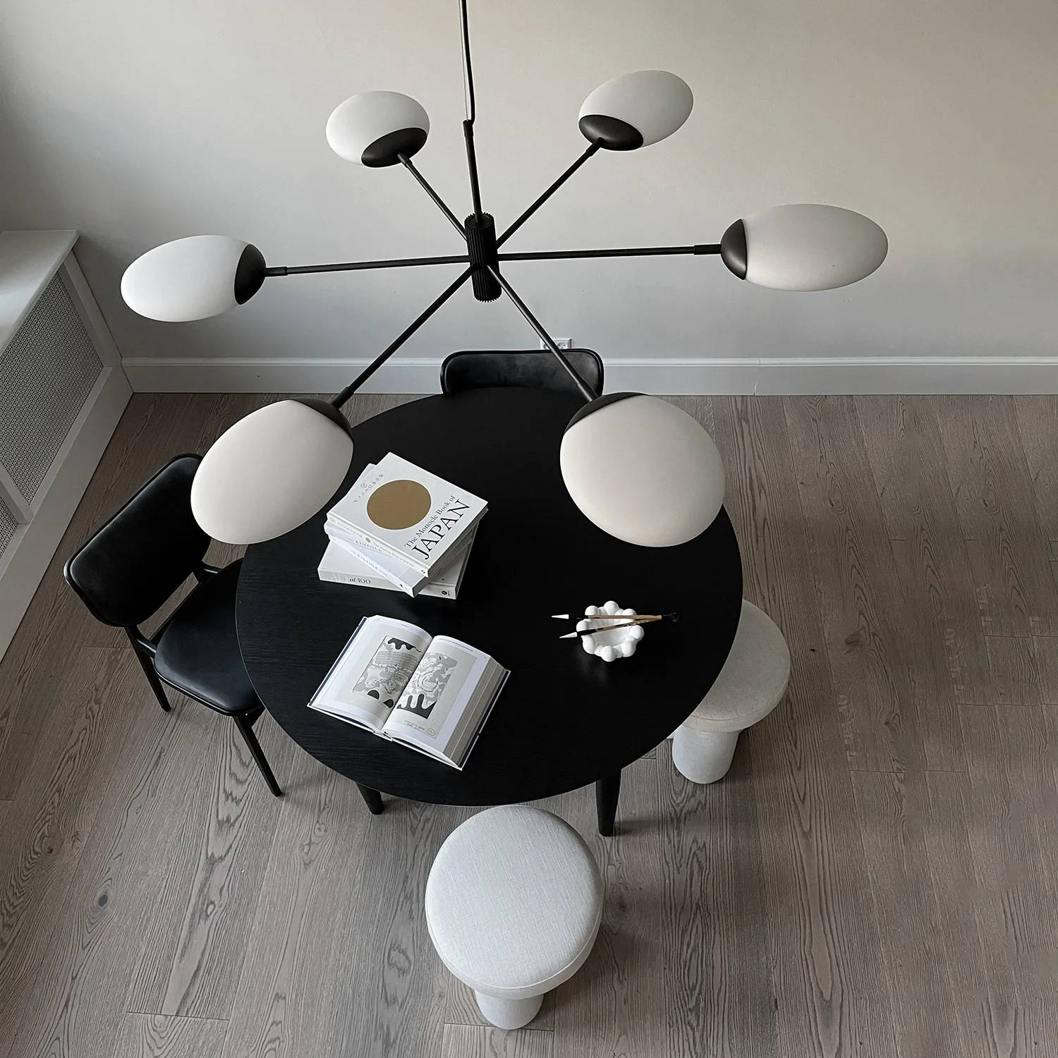 Lustre Salon Chandelier grand, Opaque 101 Copenhagen