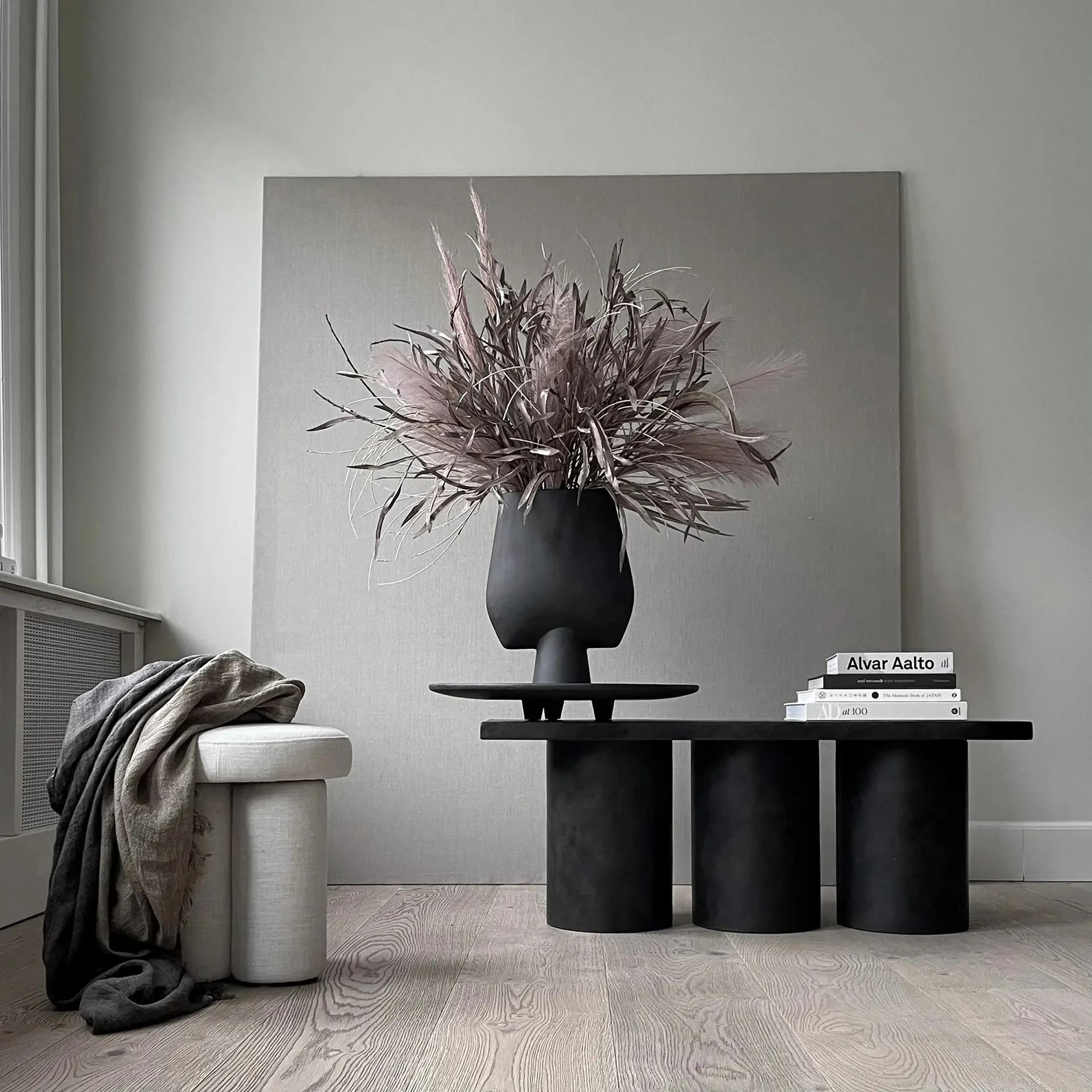 Tabouret Big Foot lin, White chalk 101 Copenhagen