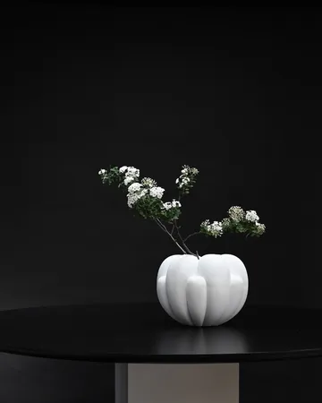 Vase Bloom petit 22,5x24 cm - Bone white - 101 Copenhagen