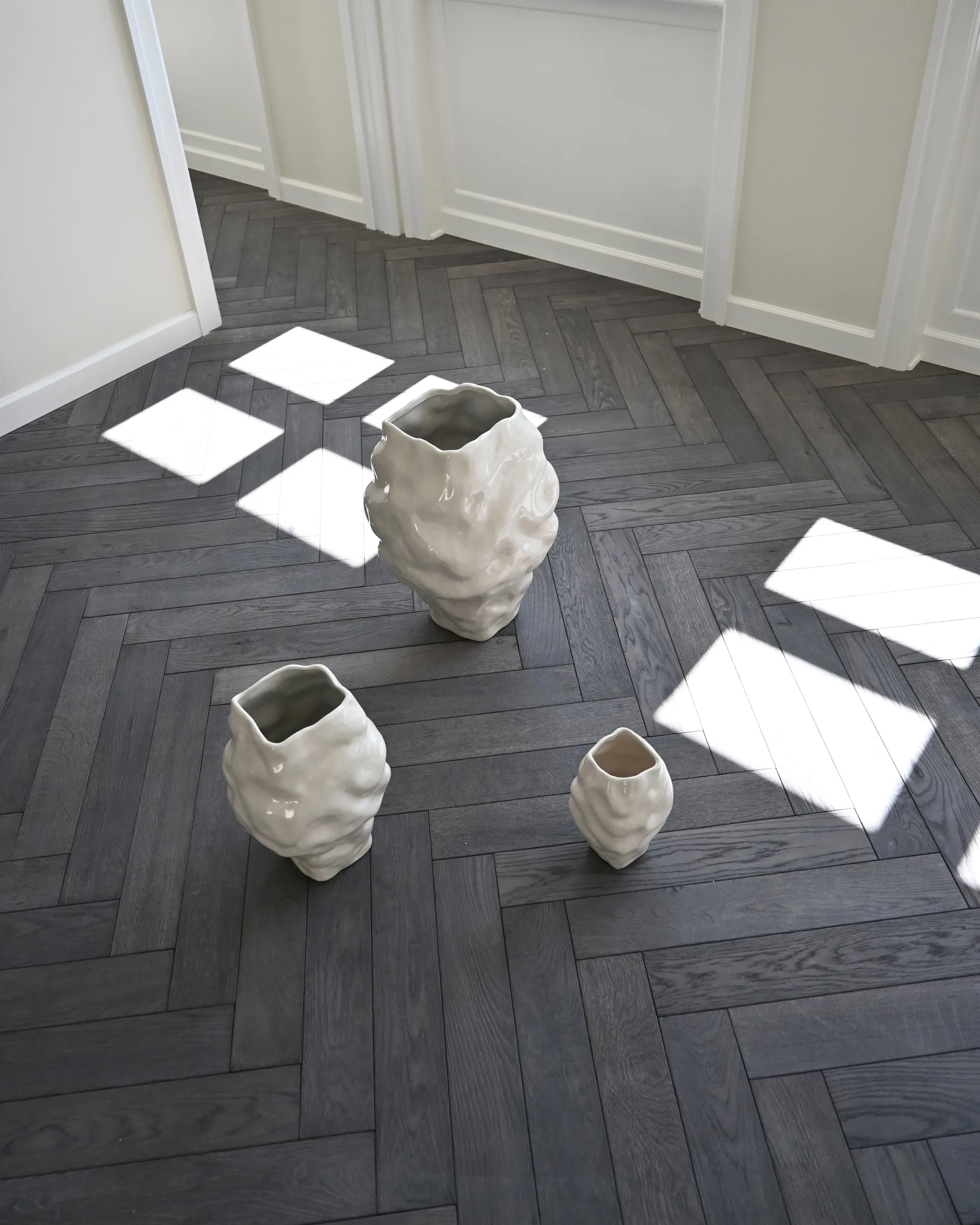 Vase Katachi medio, High glaze birch 101 Copenhagen