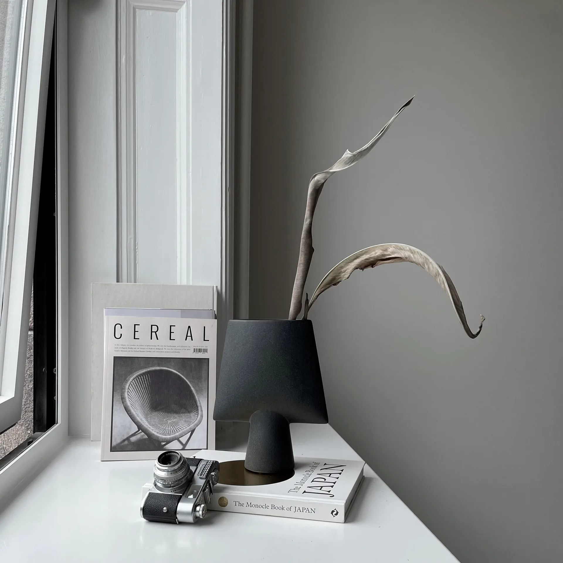 Vase Sphere carré mini, Noir 101 Copenhagen