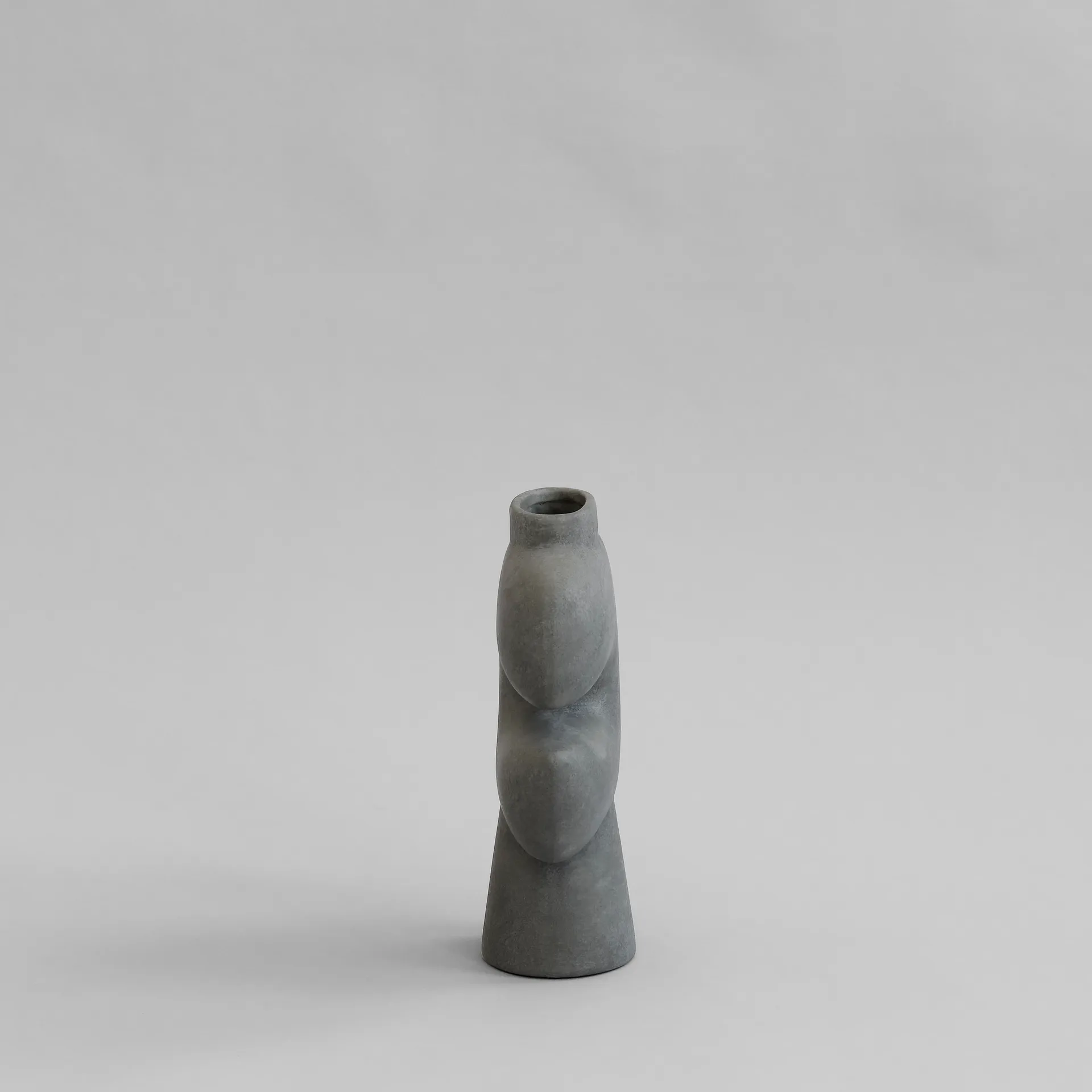 Vase Tribal medio, Gris foncé 101 Copenhagen