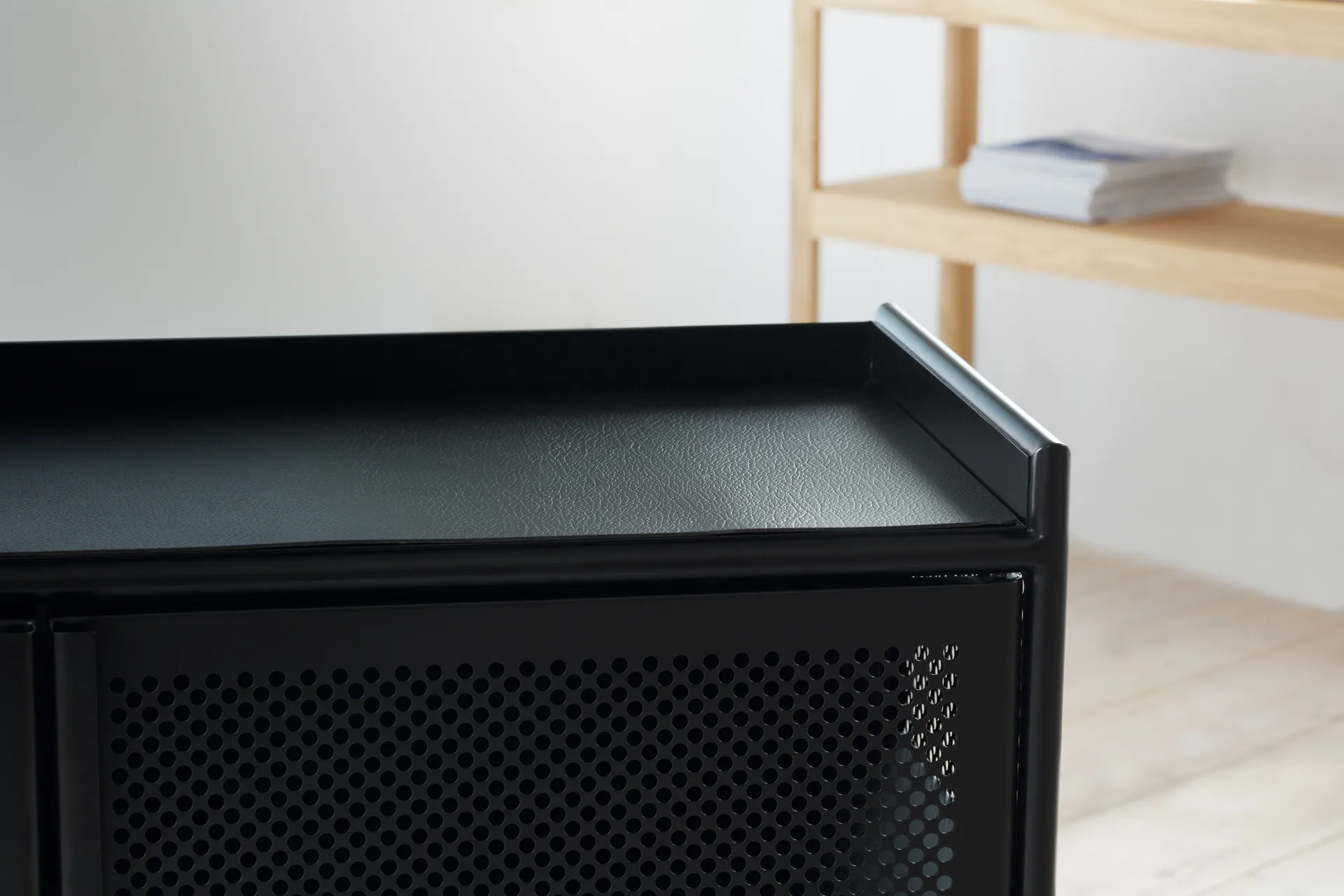 Buffet Hissö, Noir 1898