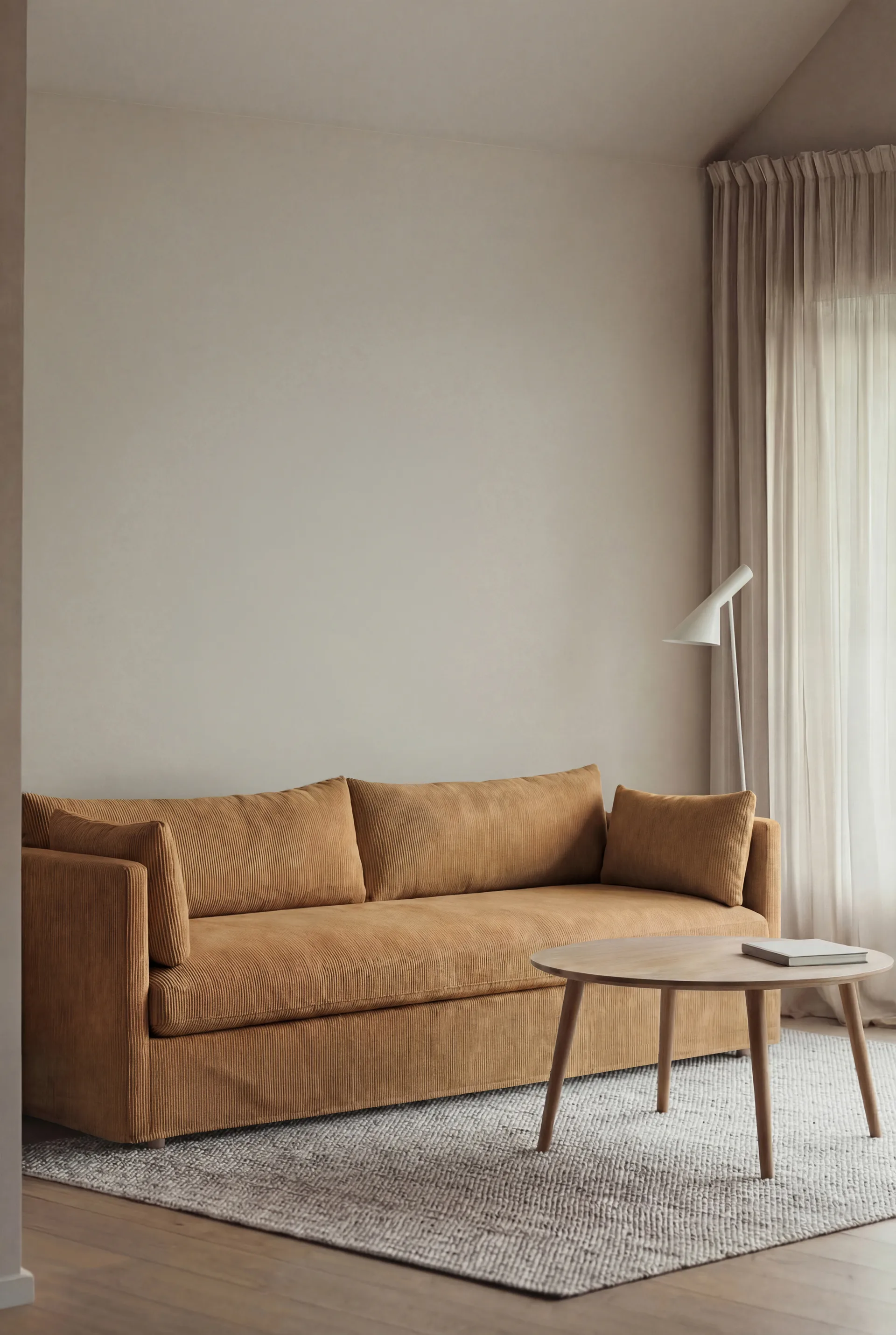 Canapé Linnevik, Jump honey 1959-chêne blanchi à l’huile, 4 places, avec jupe 1898