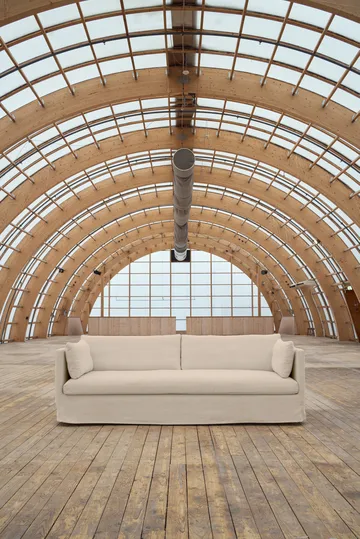 Canapé Linnevik - Same Beige 6670-chêne blanchi à l’huile, 4 places, avec jupe - 1898