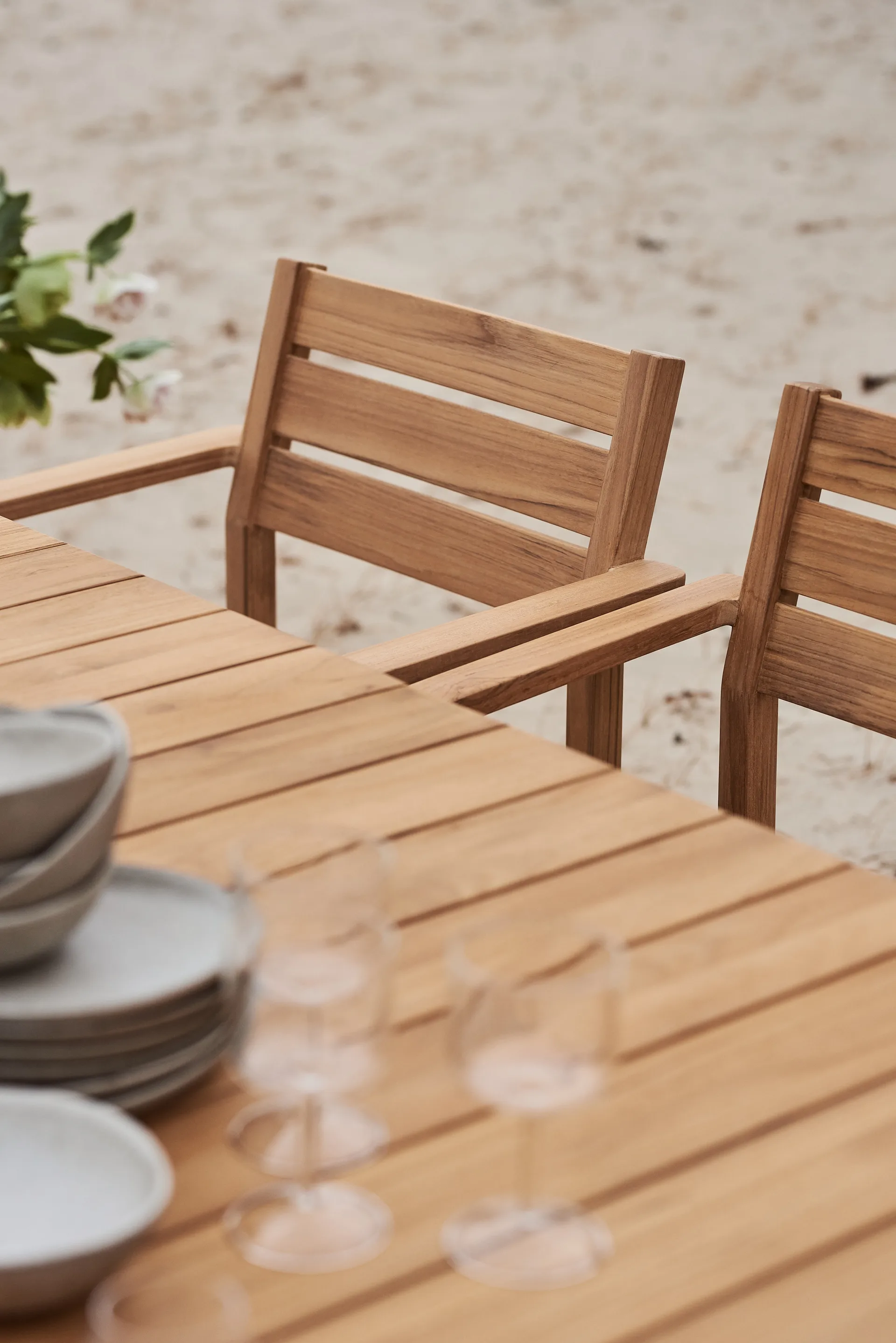 Ensemble table et 6 chaises de jardin en teck Sköndal 1898