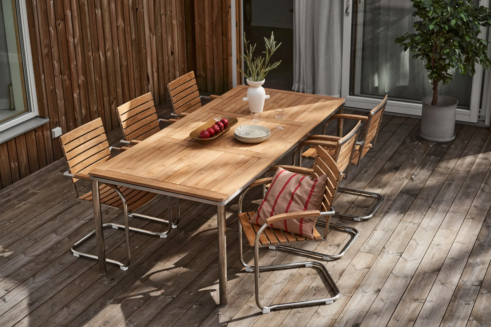 Ensemble table et 6 chaises de jardin Rörvik,  1898