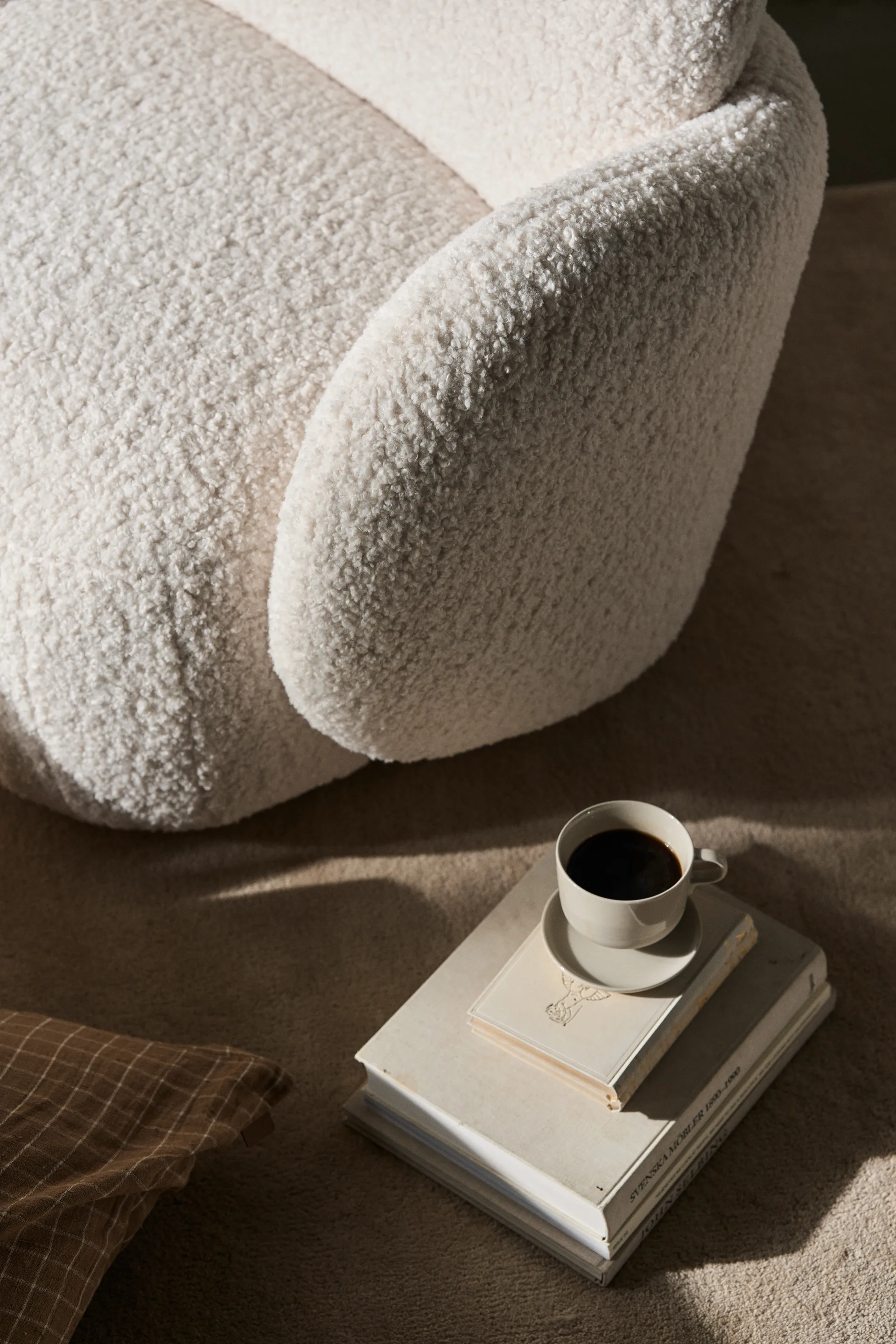 Fauteuil Mo avec fonction rotative, Glore white 1898