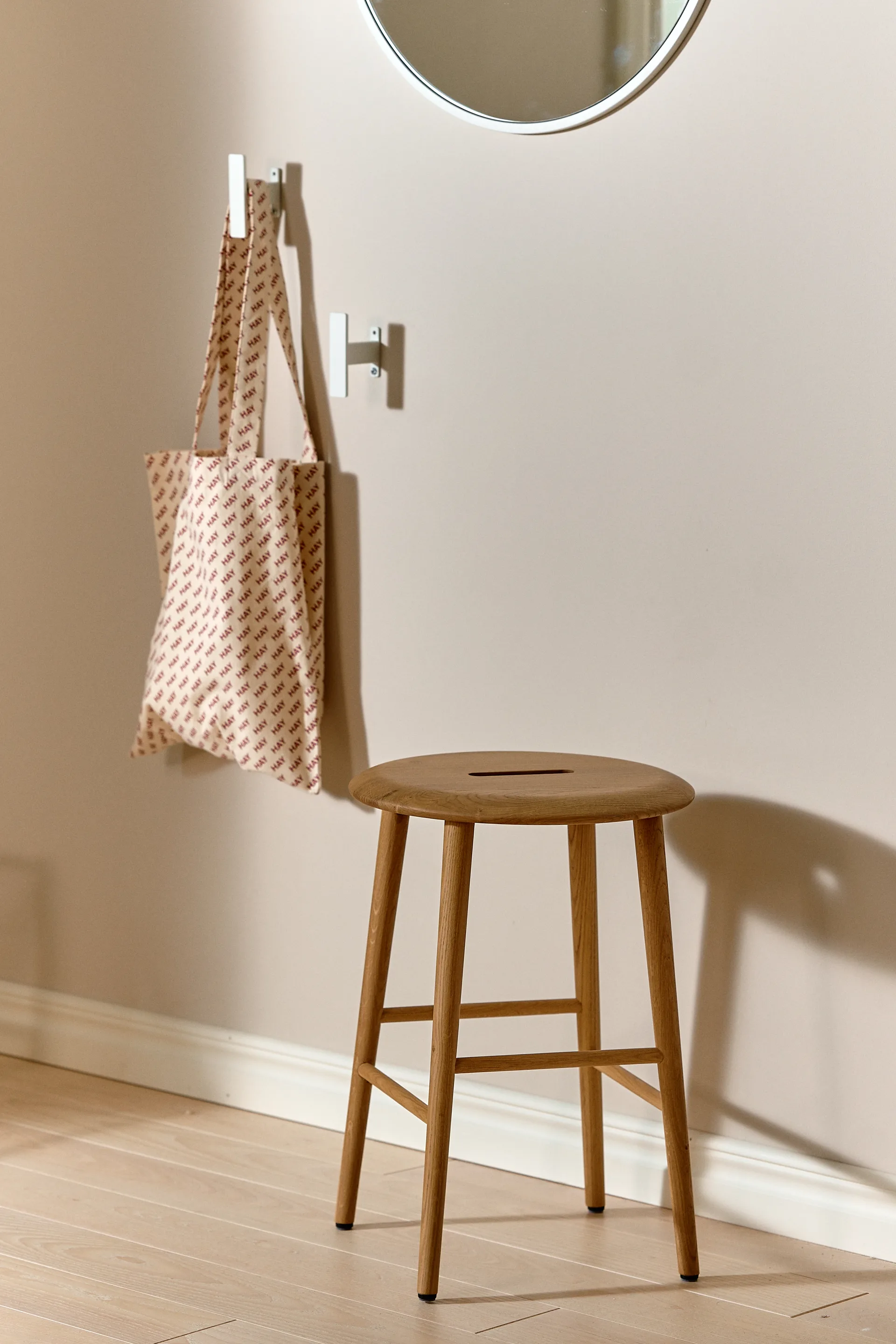 Norrabo tabouret rond 53 cm, Chêne laqué naturel, Ø38x53 cm 1898