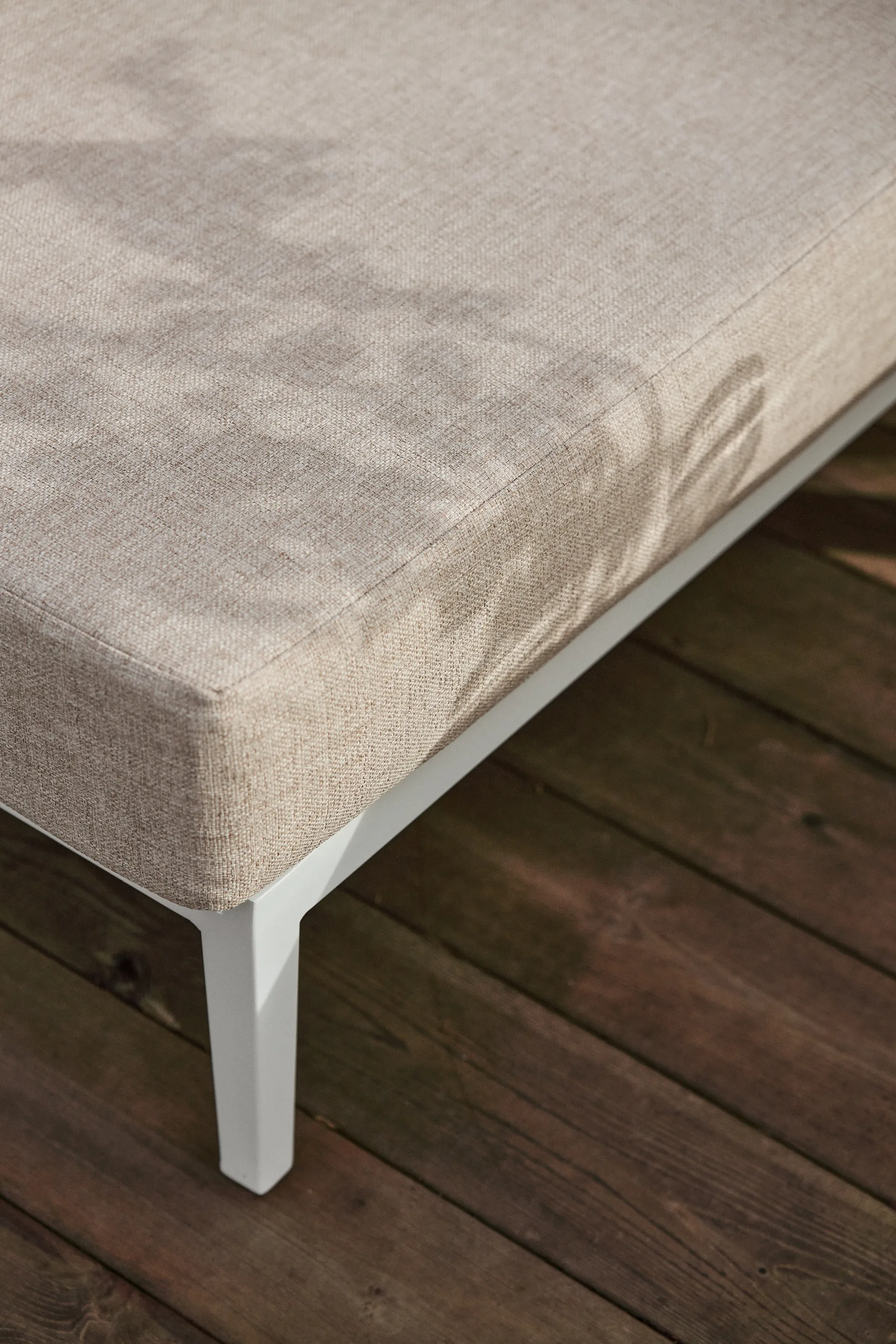 Repose-pieds Santander, Blanc-beige 1898