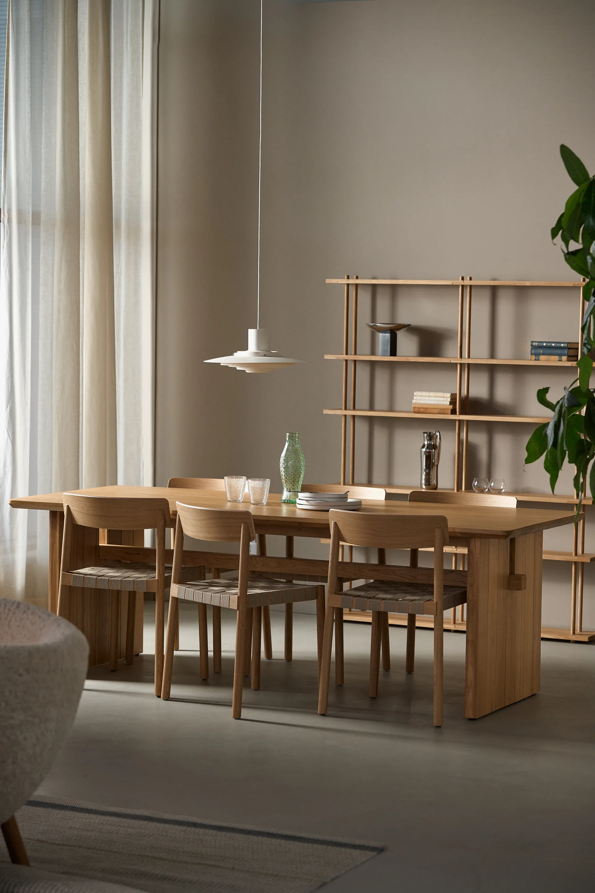 Table à manger Berghem 90x220 cm, Laqurered oak 1898