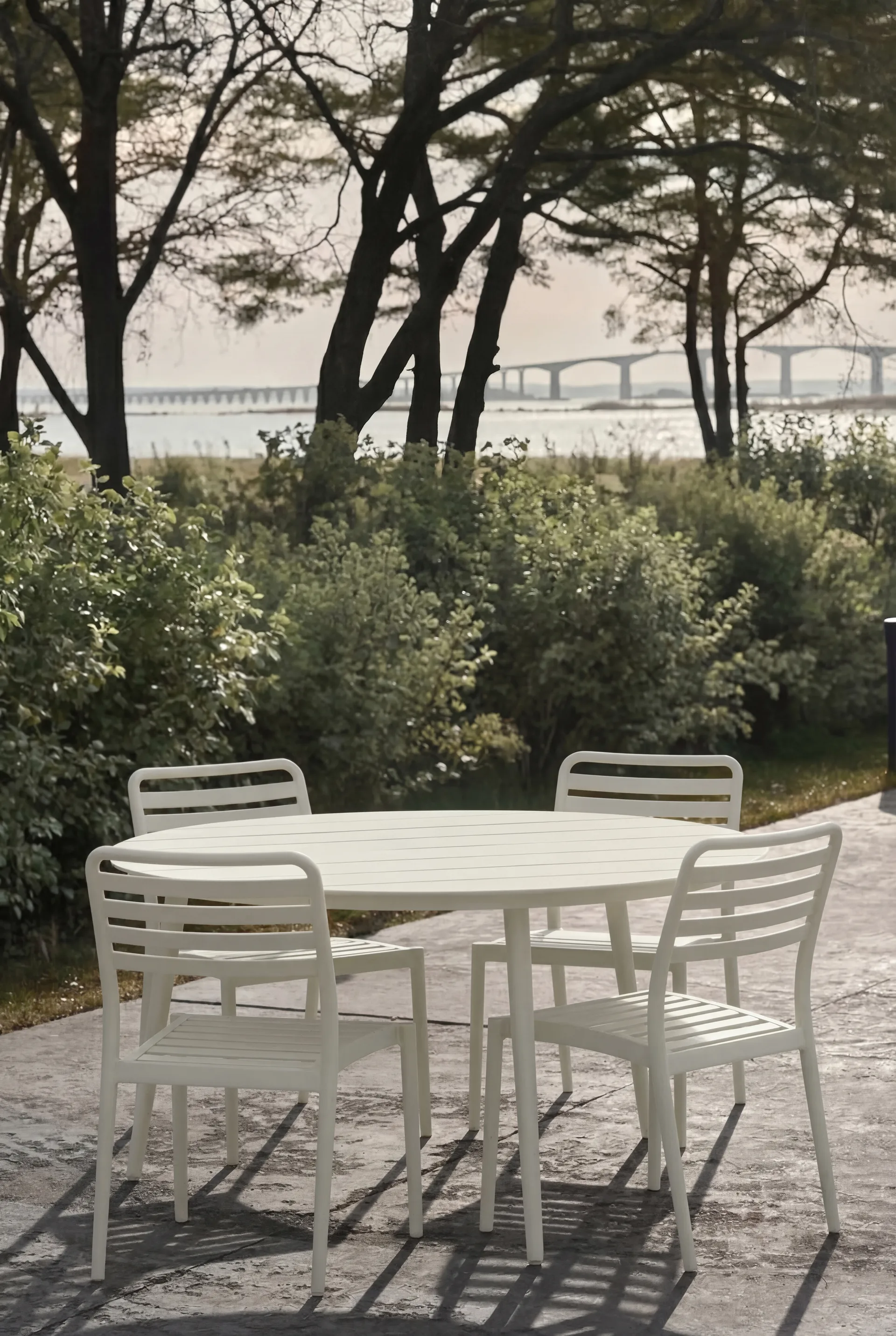 Table Marsala Ø140 cm + 4 chaises Messina, Off white,  1898