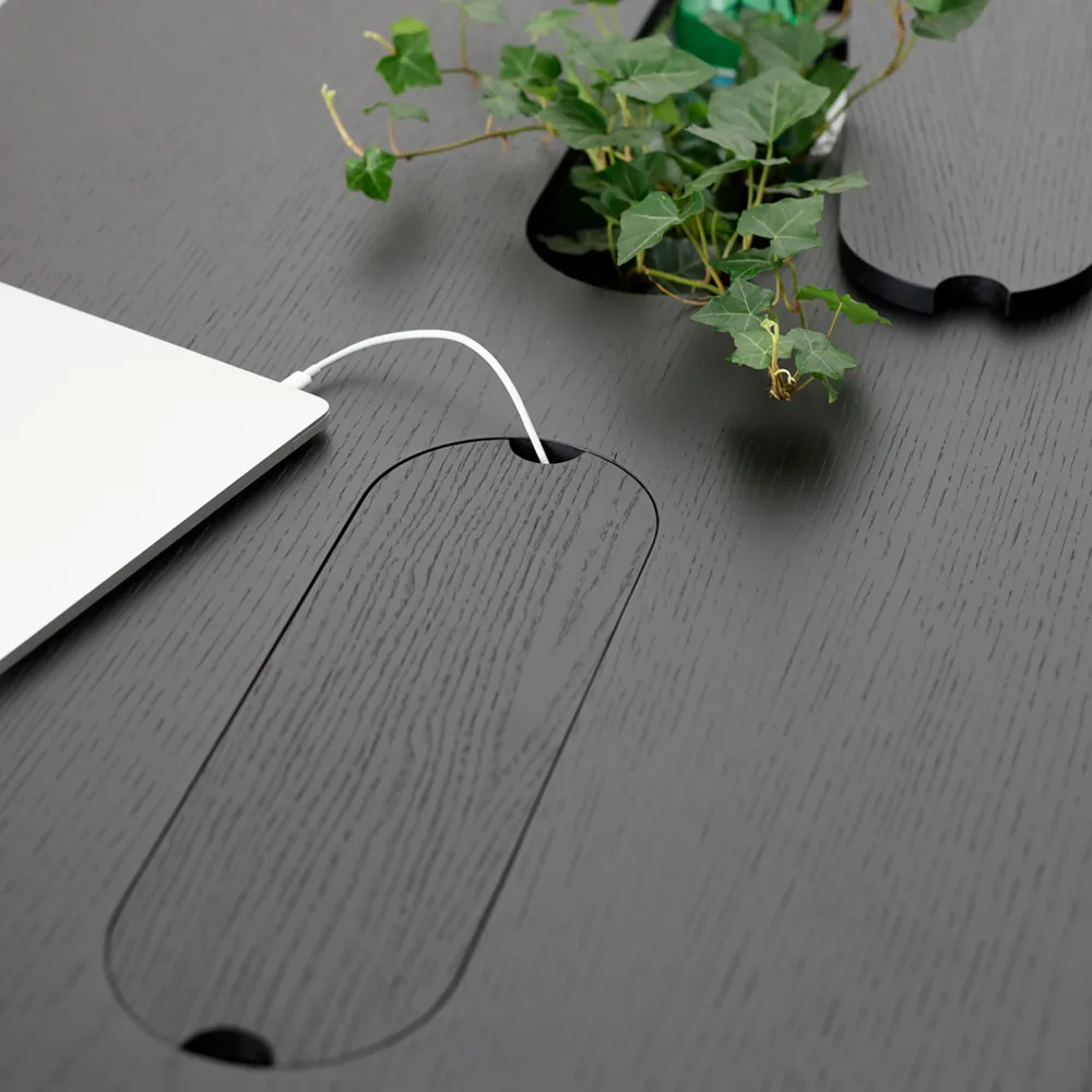 Bureau Connect, chêne huilé blanc, roues noires, h73 A2