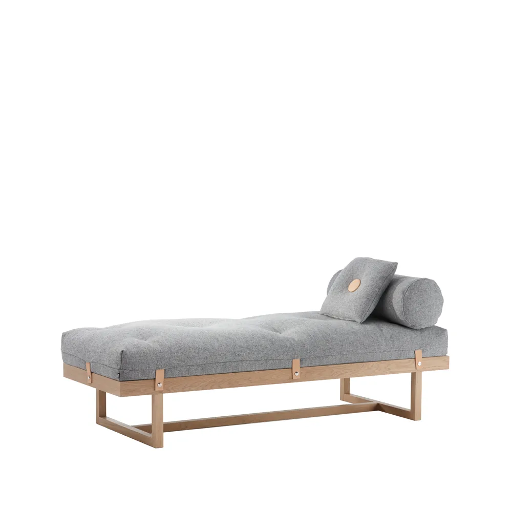 Lit banquette Stay, tissu gris, structure en chêne huilé blanc A2