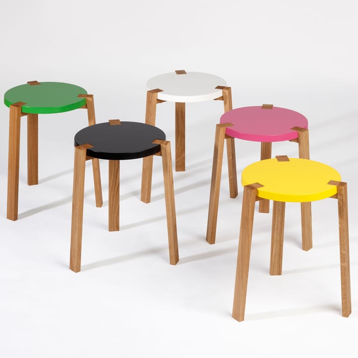 Tabouret Happy - vert, pieds en chêne - A2