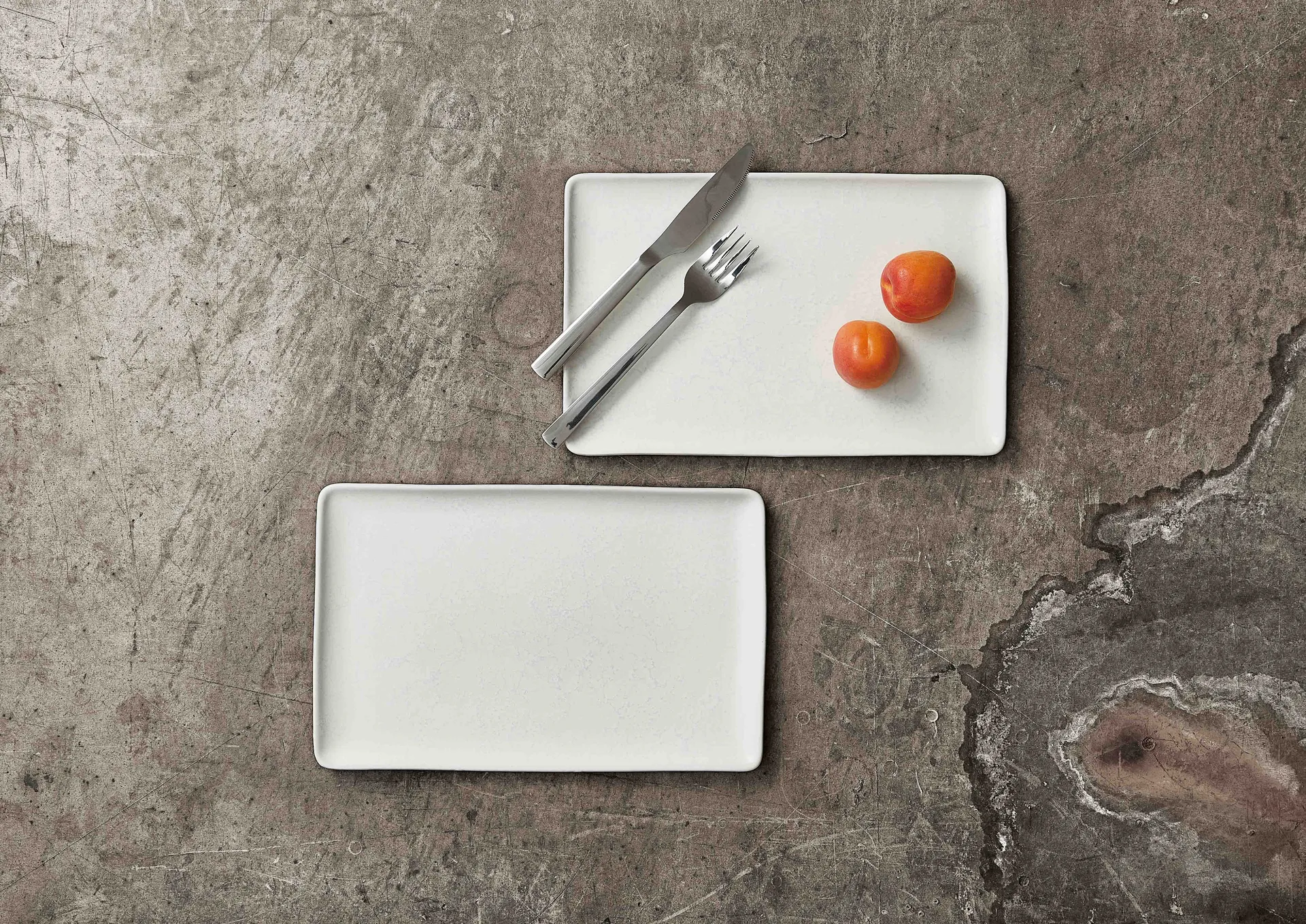 Assiette 31,5 x 20 cm Raw, Arctic white Aida