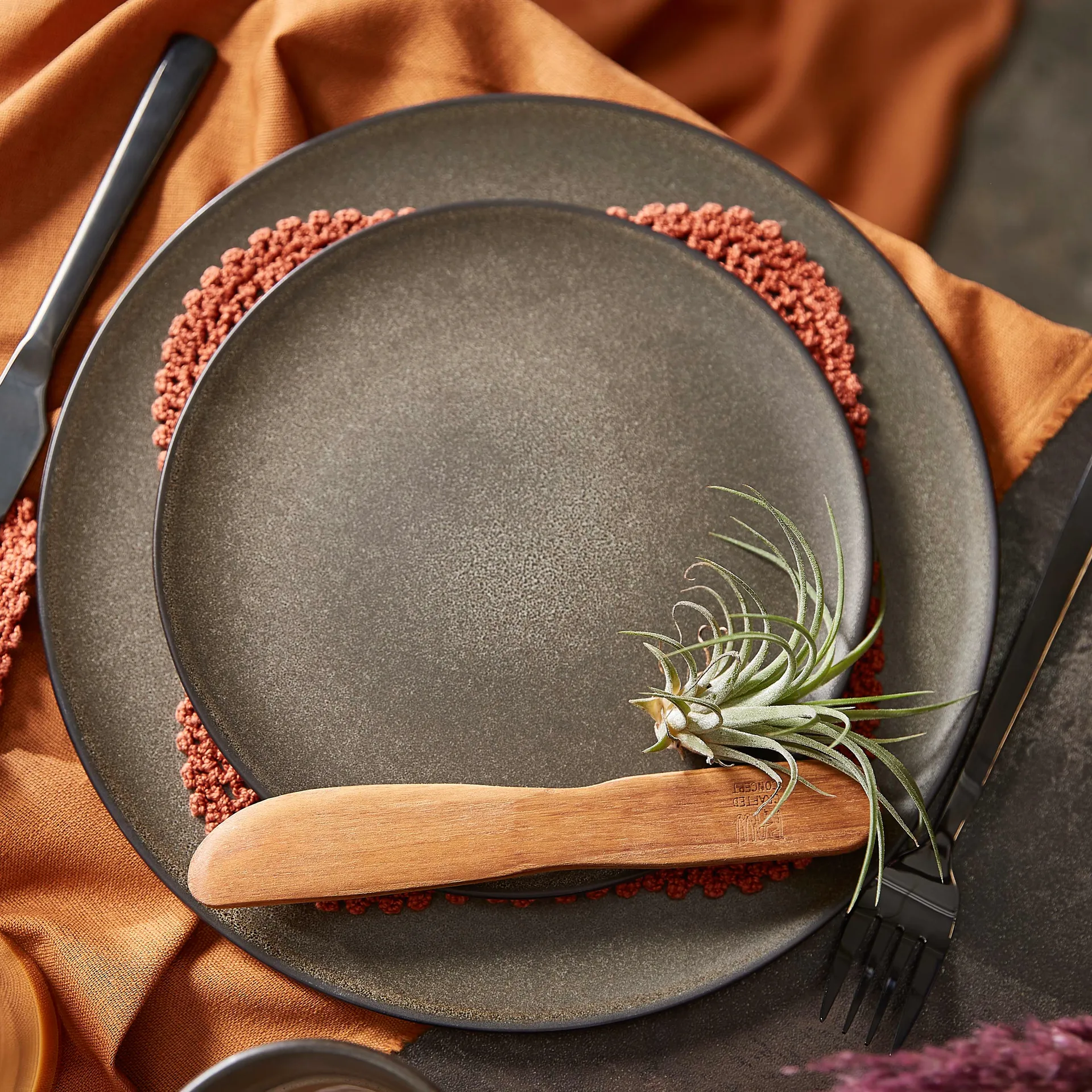 Assiette Raw Ø20 cm, Forest brown Aida