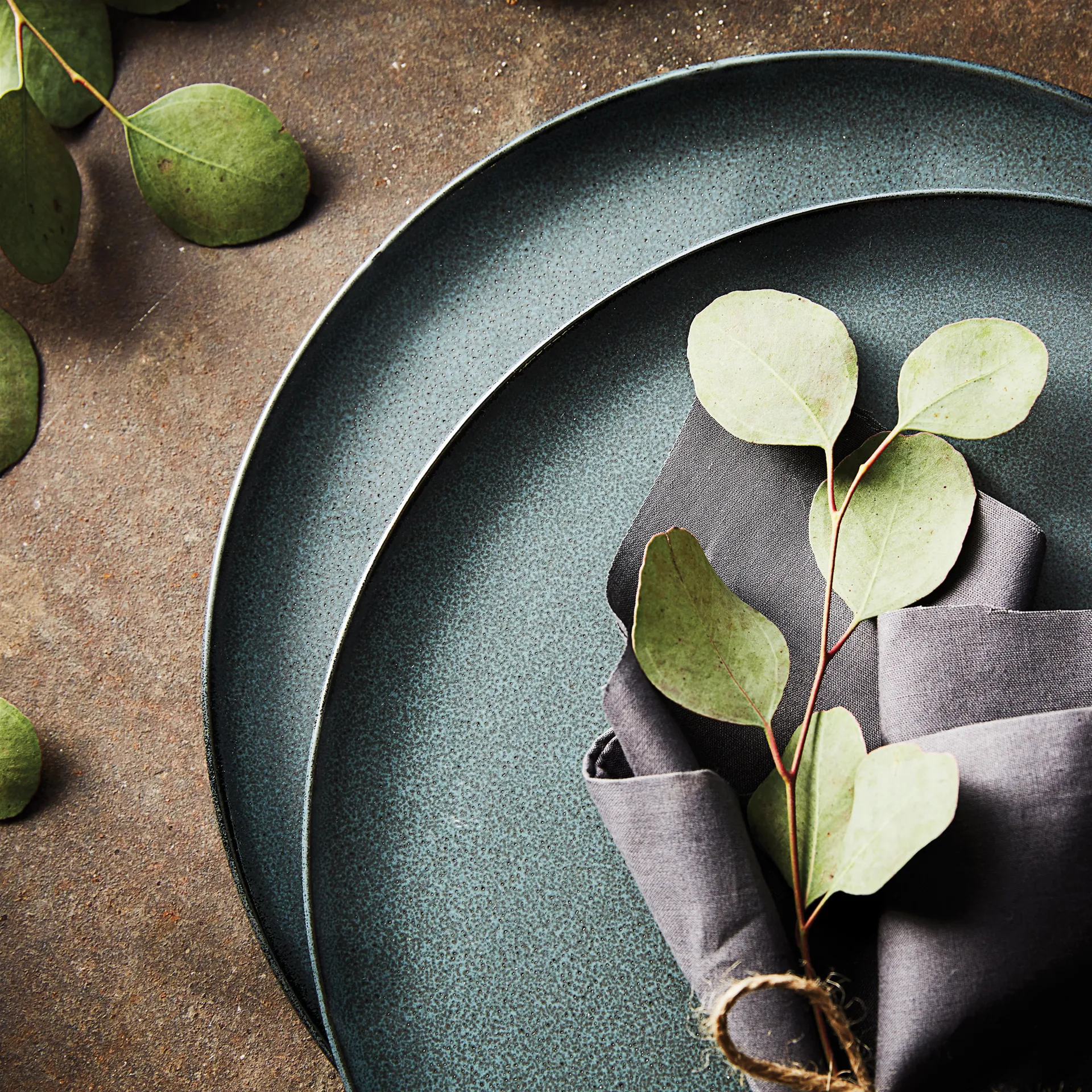 Assiette Raw Ø28 cm, Northern green Aida