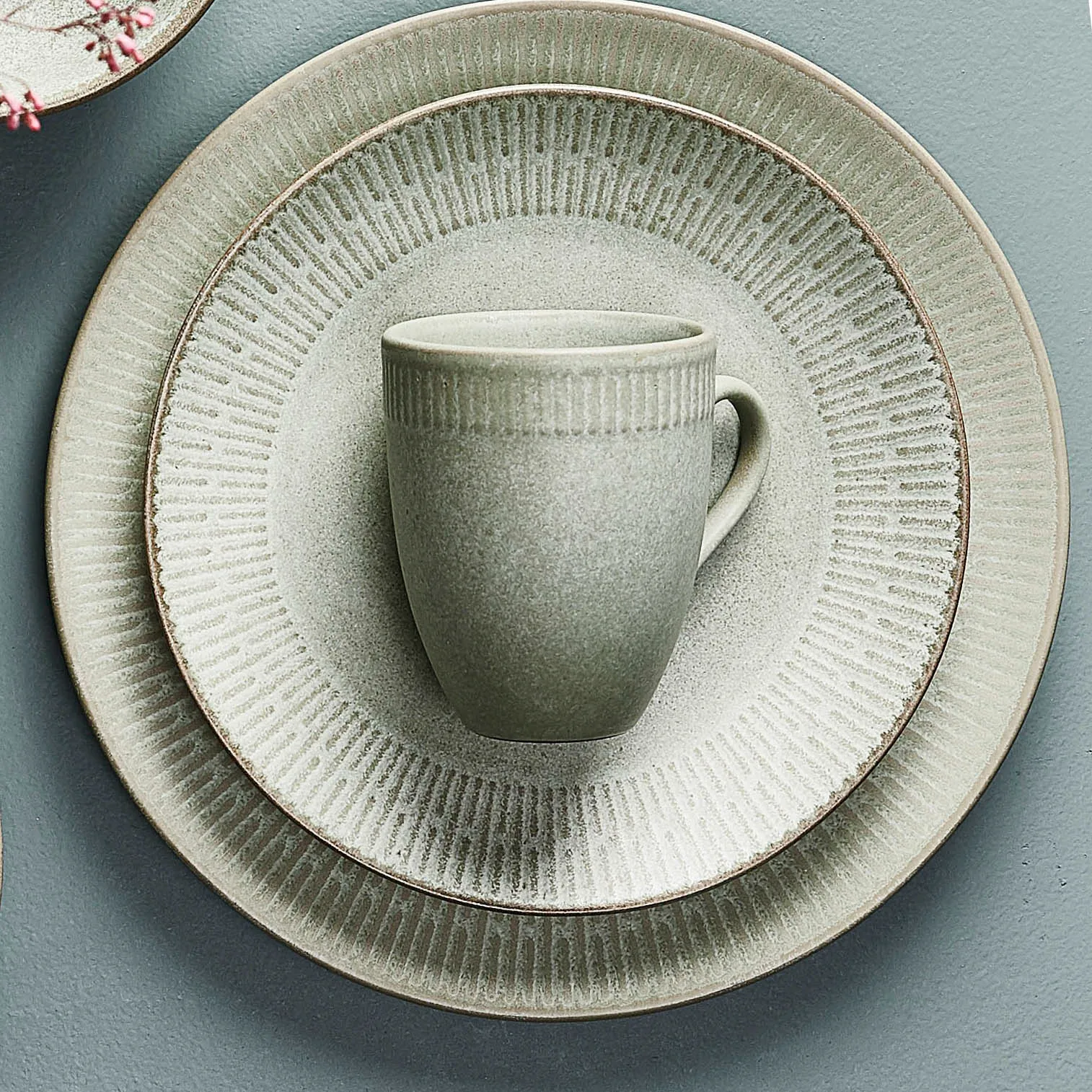 Assiette Relief 22 cm, Vert Aida