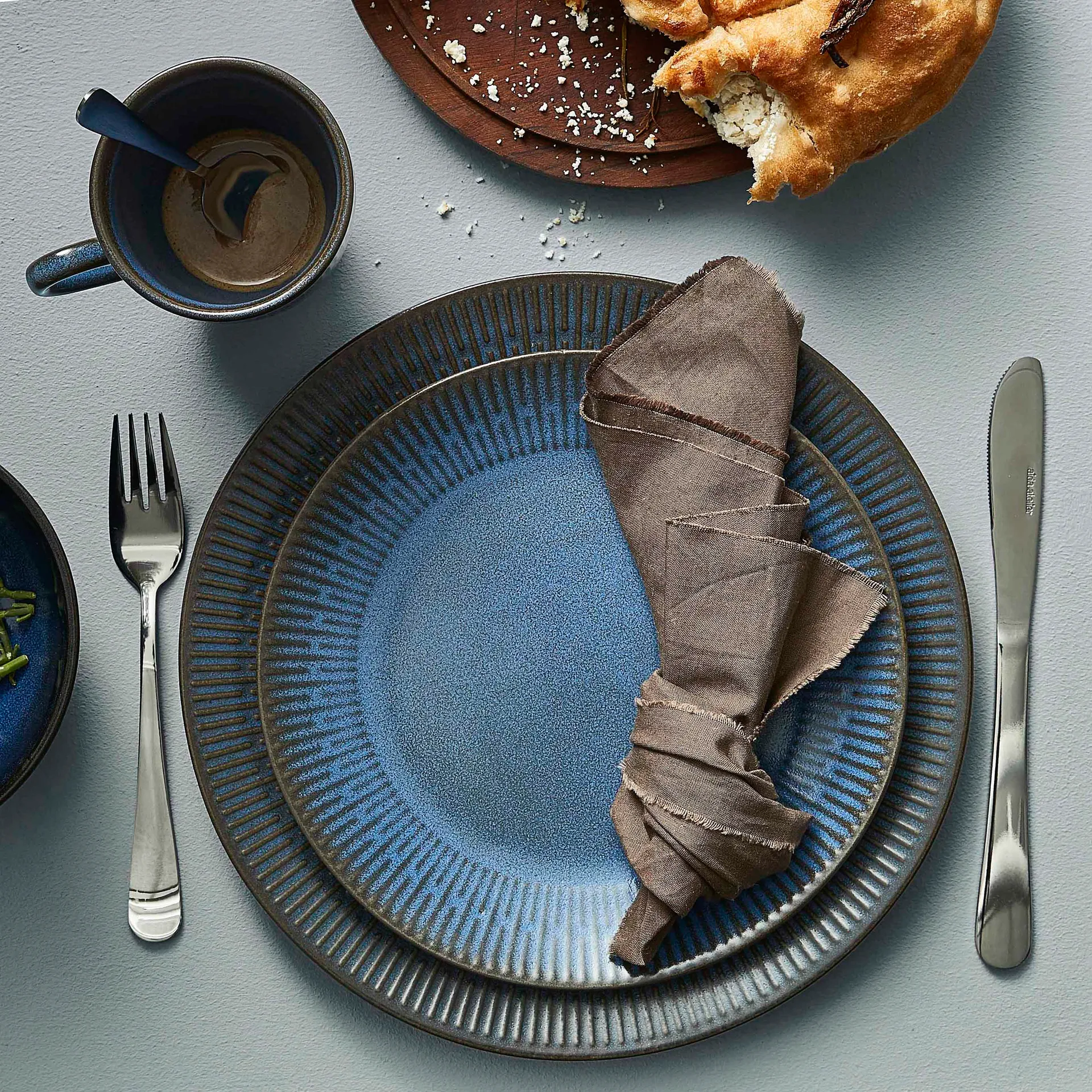 Assiette Relief 27 cm, Bleu Aida