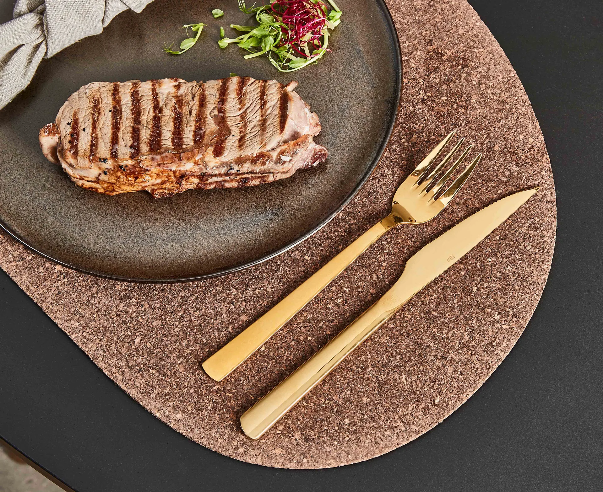Couverts à steak Raw 8 Pièces, Doré Aida