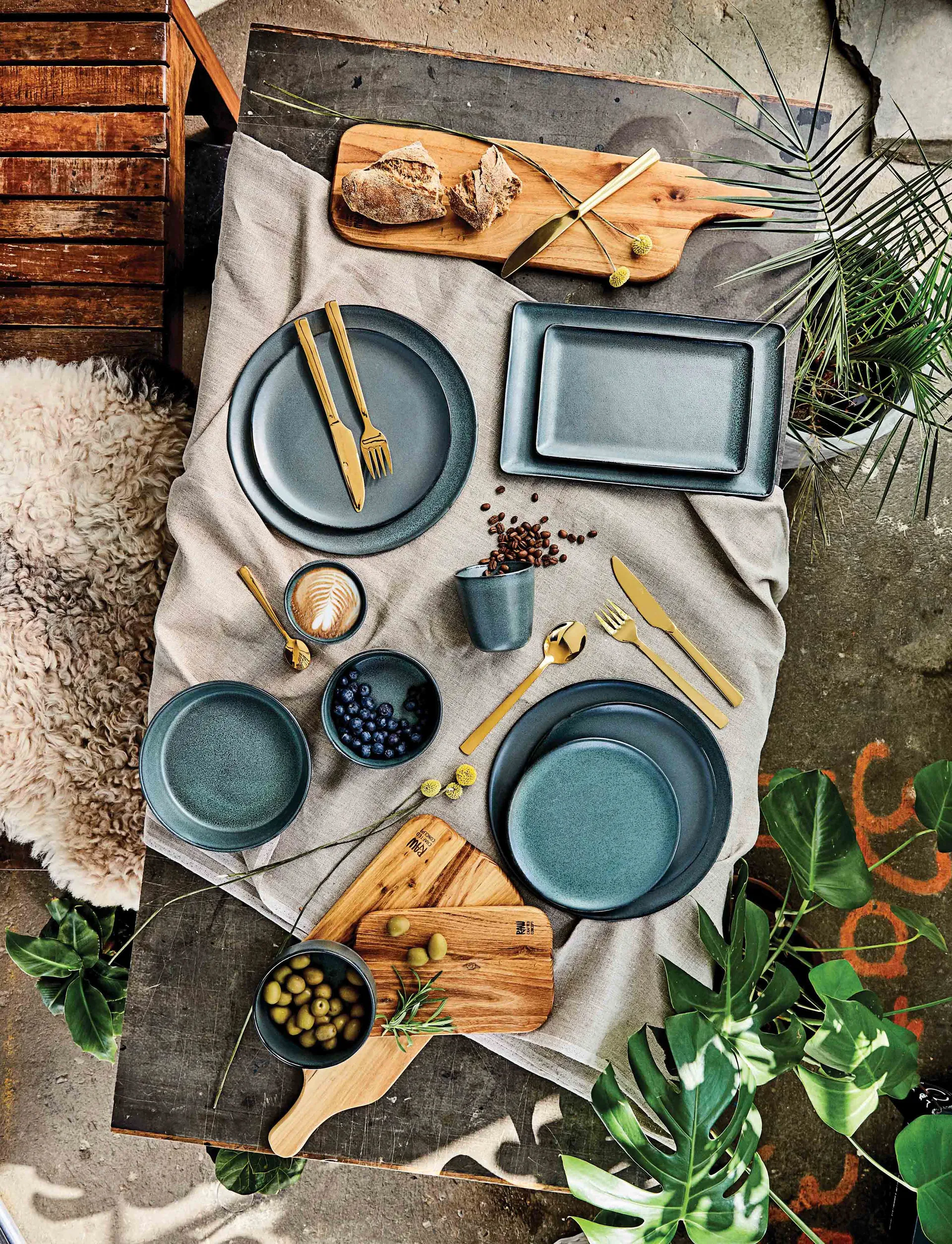 Ensemble de couverts Raw 60 pièces, Gold Aida