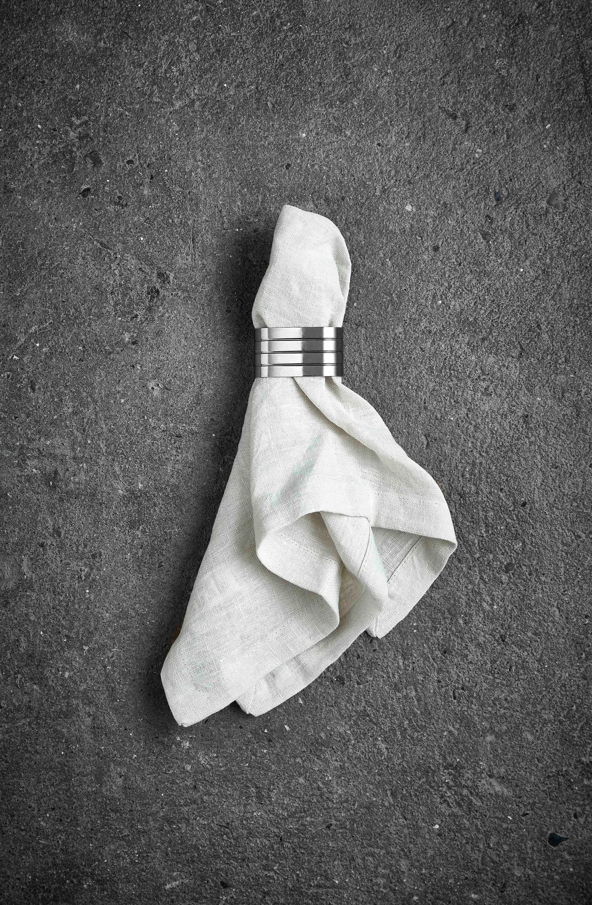 Rond de serviette Groovy Lot de 4, Acier inoxydable Aida