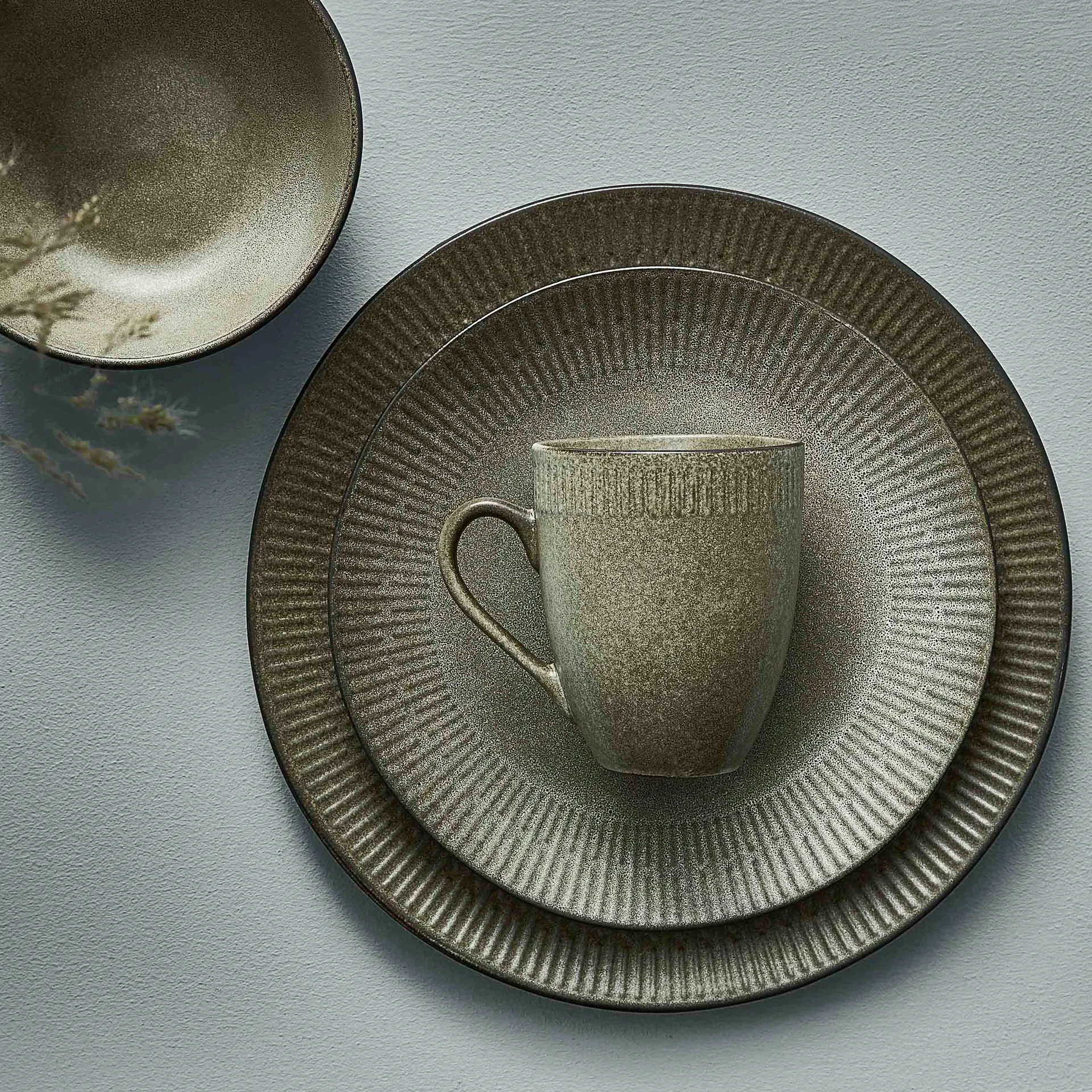 Tasse Relief 30 cl, Gris Aida