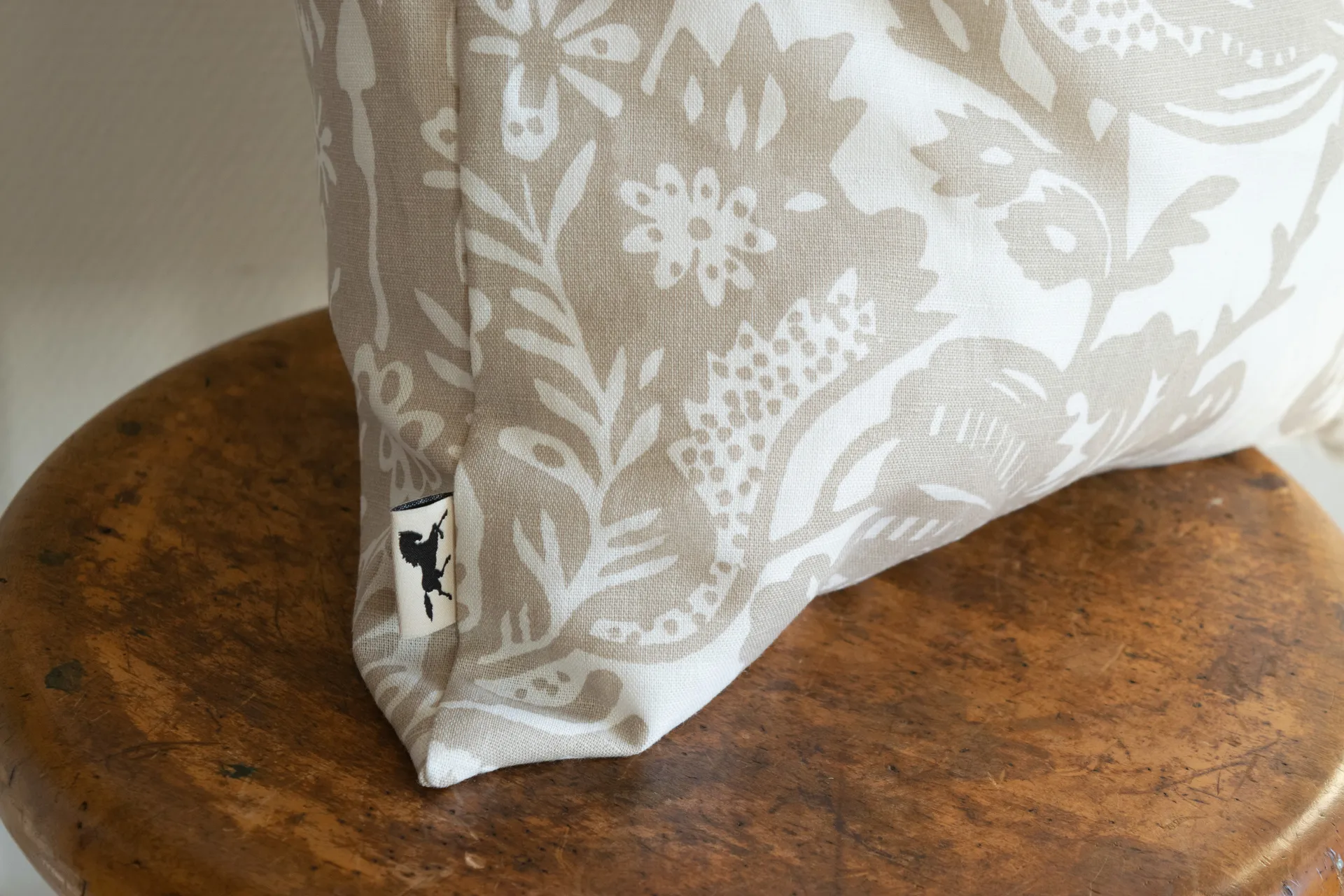 Housse de coussin Granatäpple 50x50 cm, Beige Almedahls