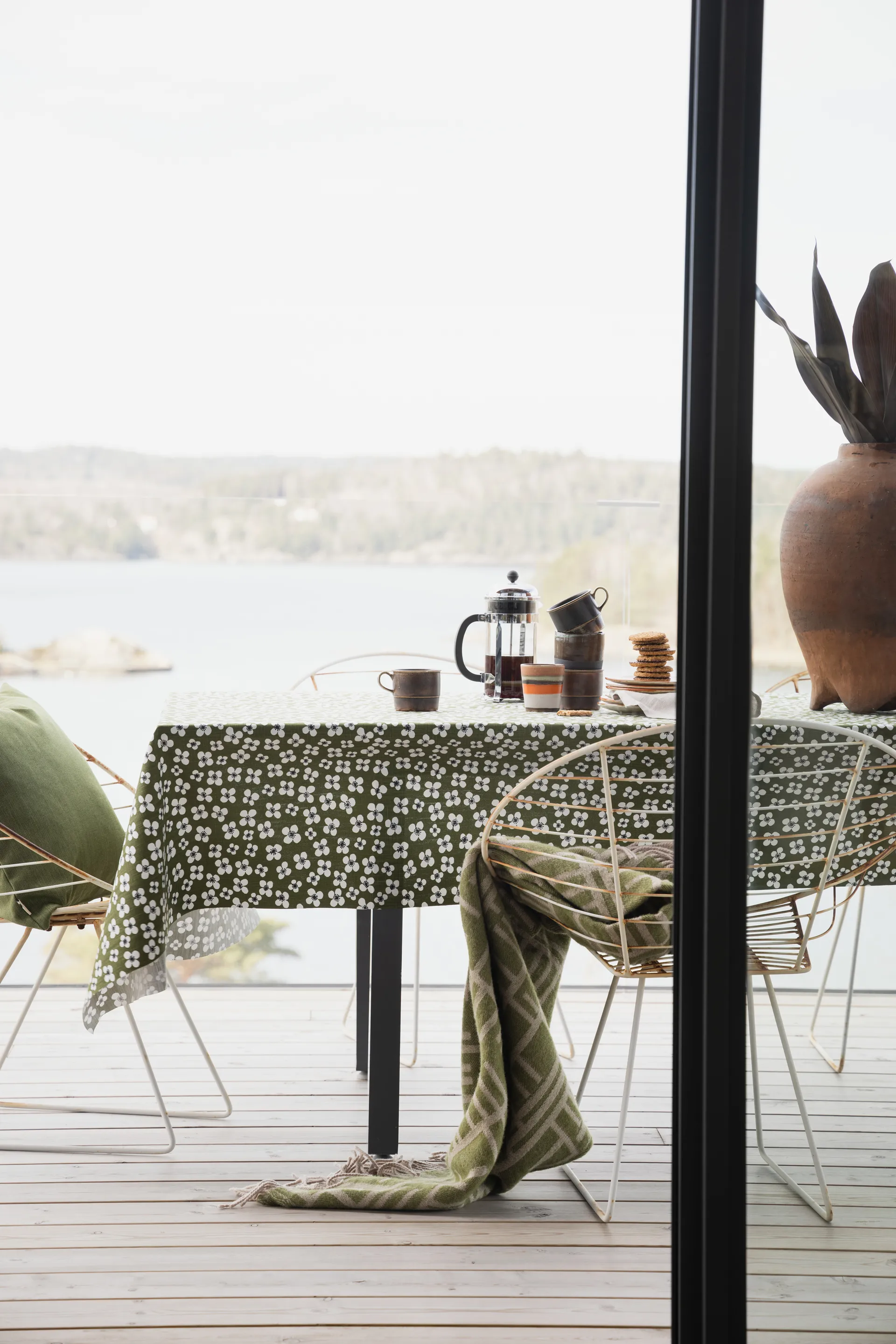 Nappe cirée Belle Amie au mètre, Vert foncé Almedahls