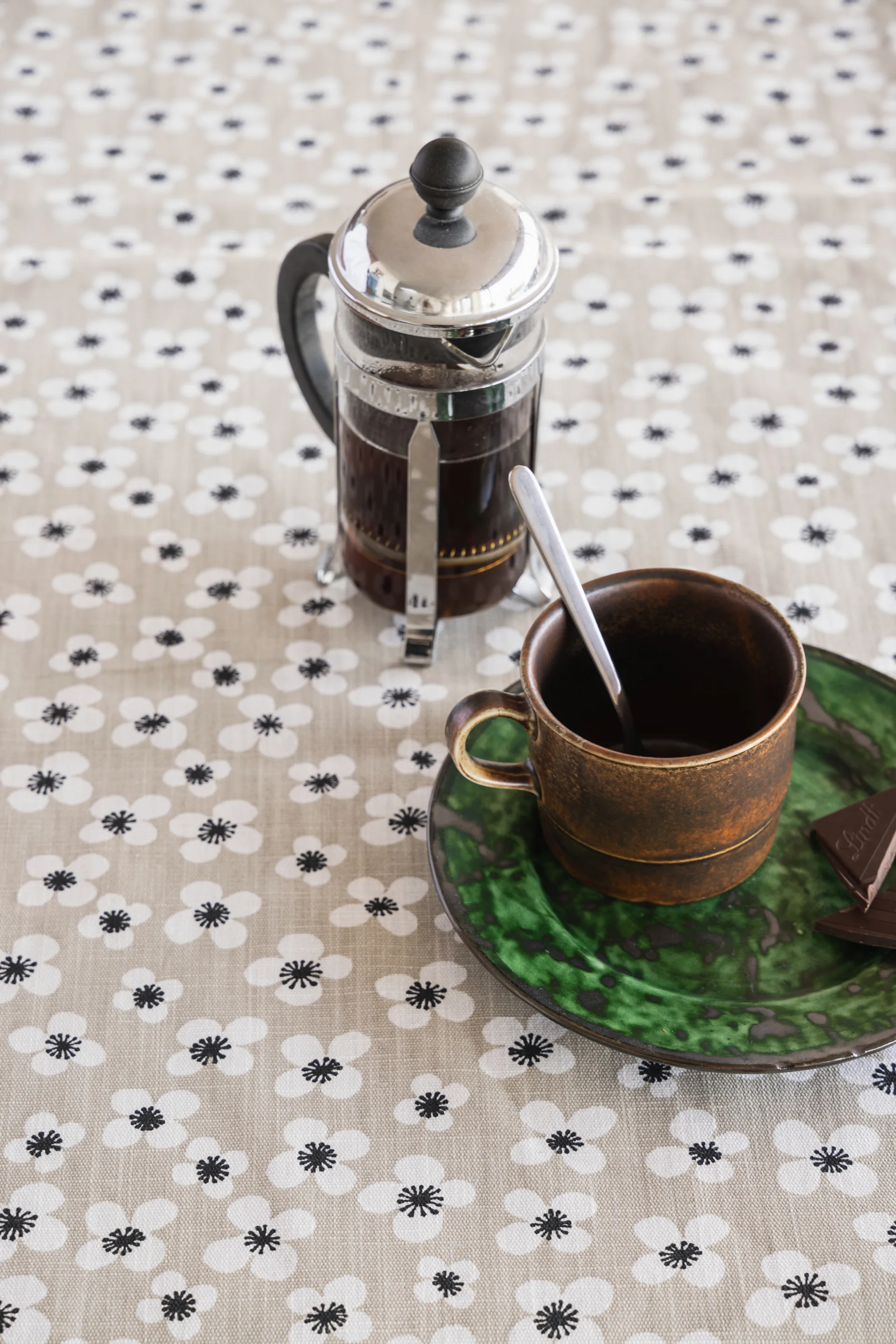 Nappe cirée Belle Amie, Beige 145x220 cm Almedahls