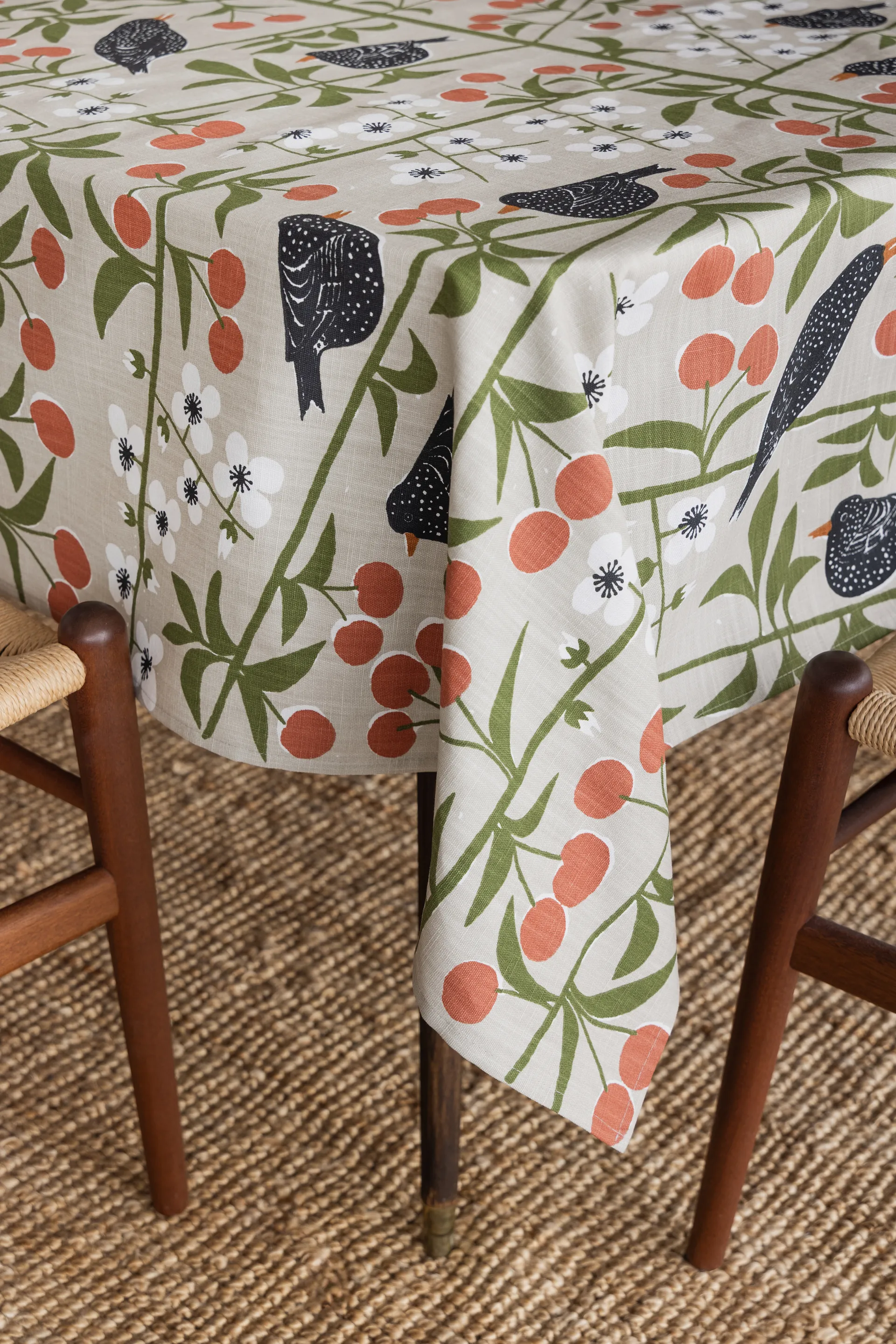 Nappe Körsbärsträdgården, Beige 145x250 cm Almedahls