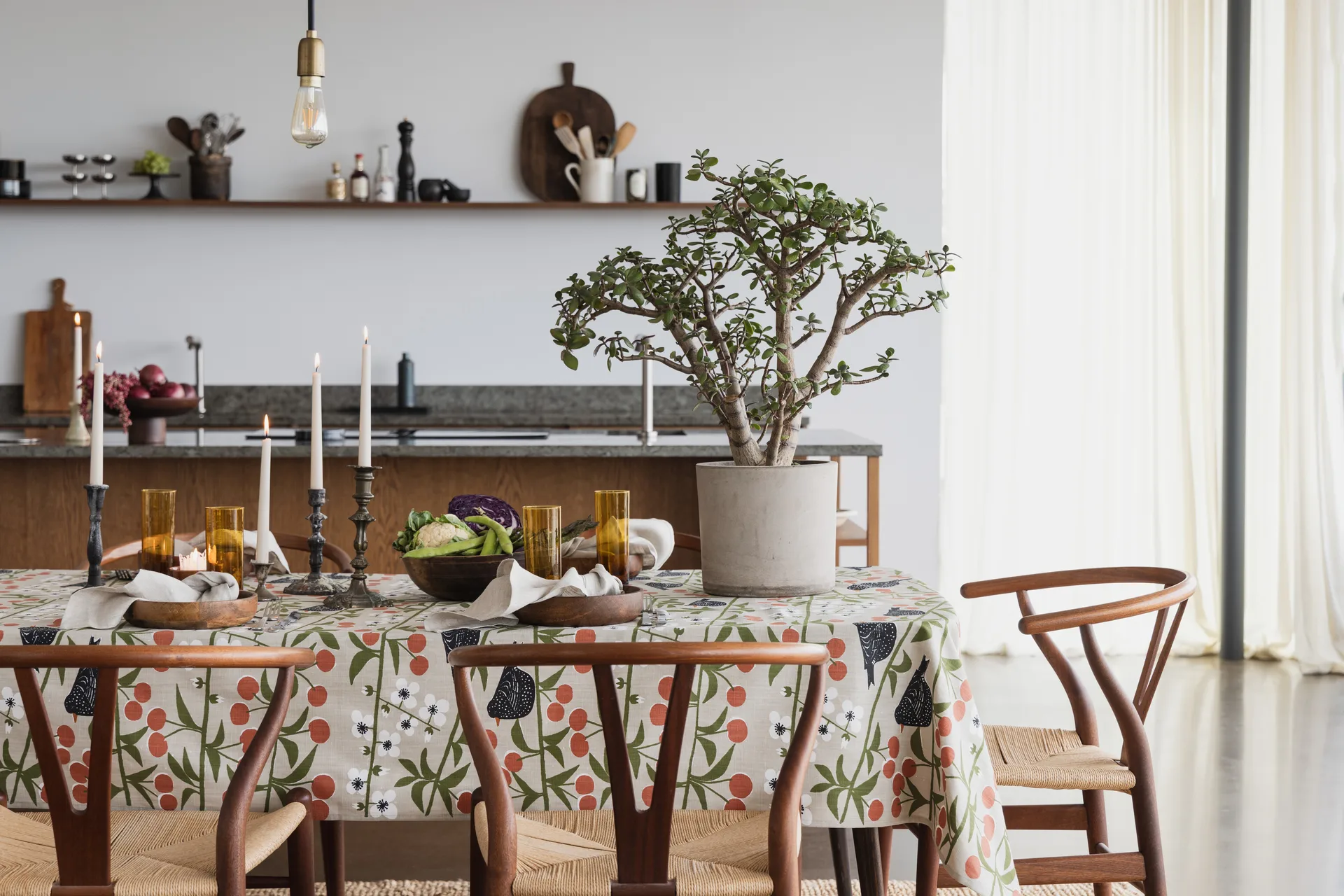 Nappe Körsbärsträdgården, Beige 145x250 cm Almedahls