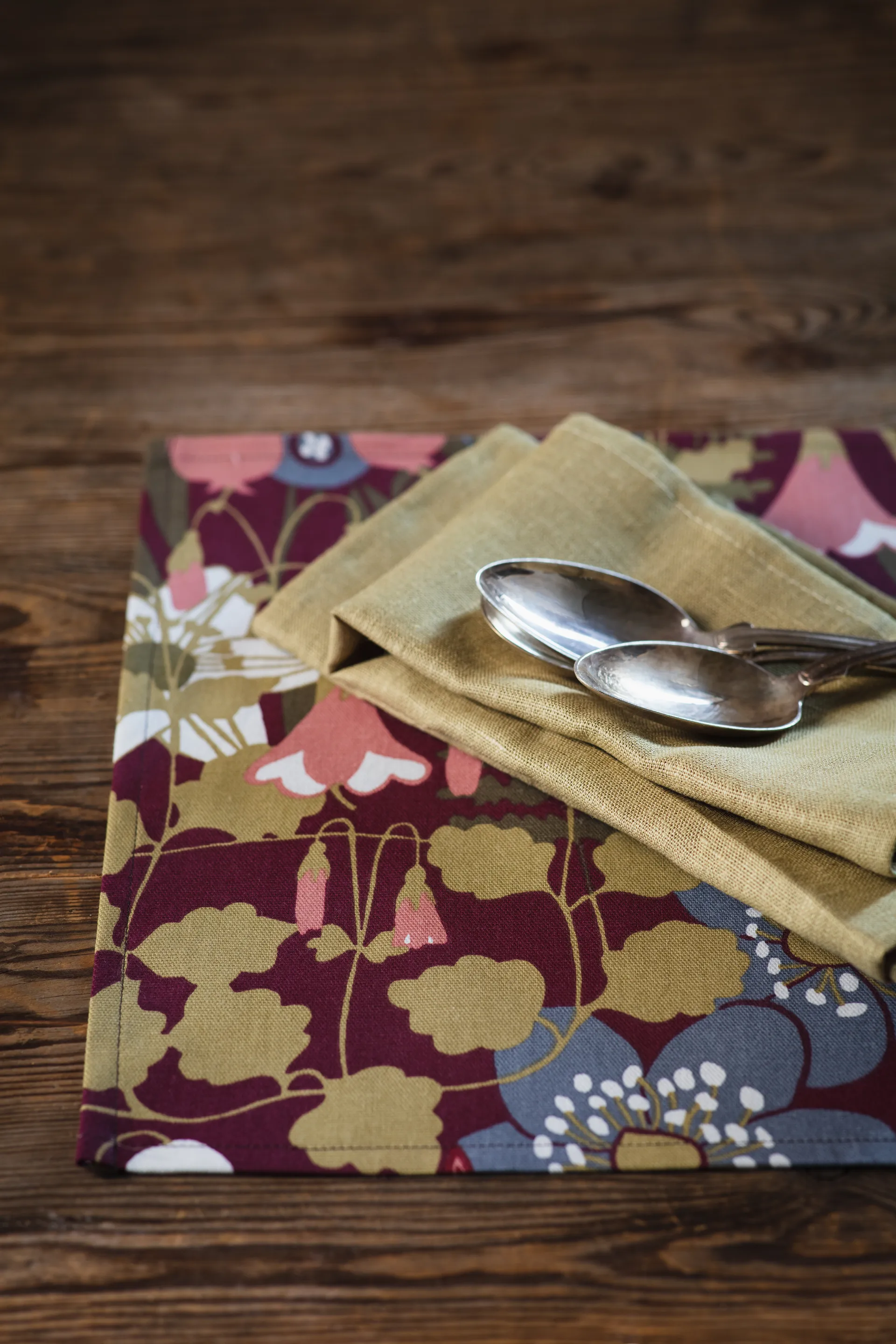 Set de table Skogen 34x45 cm, lot de 2, Bordeaux Almedahls