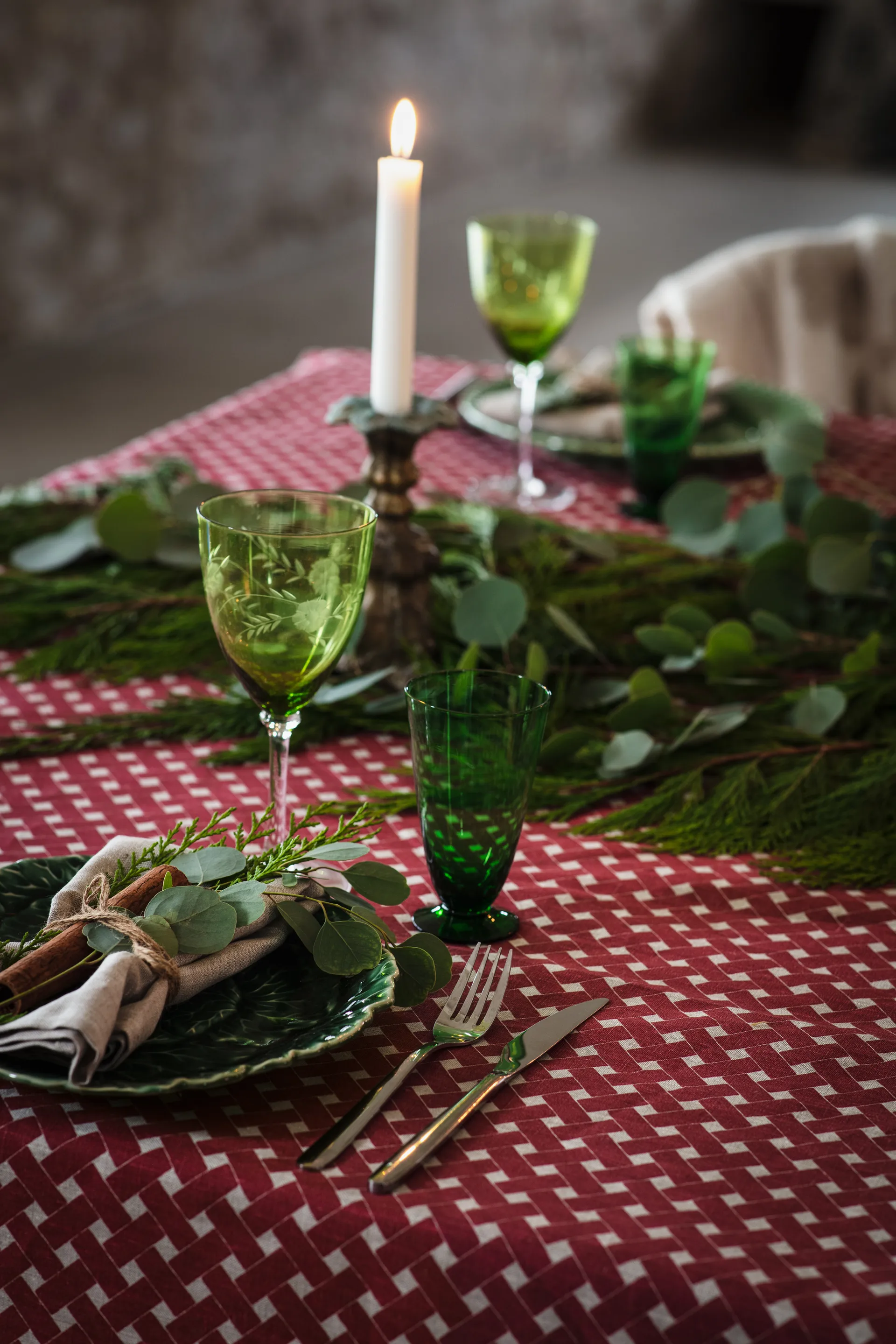 Tissu Korg, Rouge Almedahls