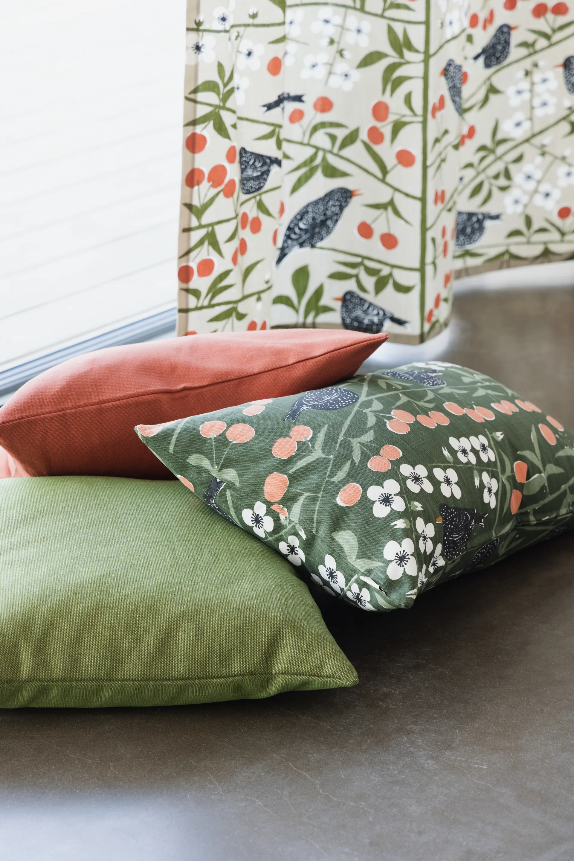 Tissu Körsbärsträdgården, Beige Almedahls