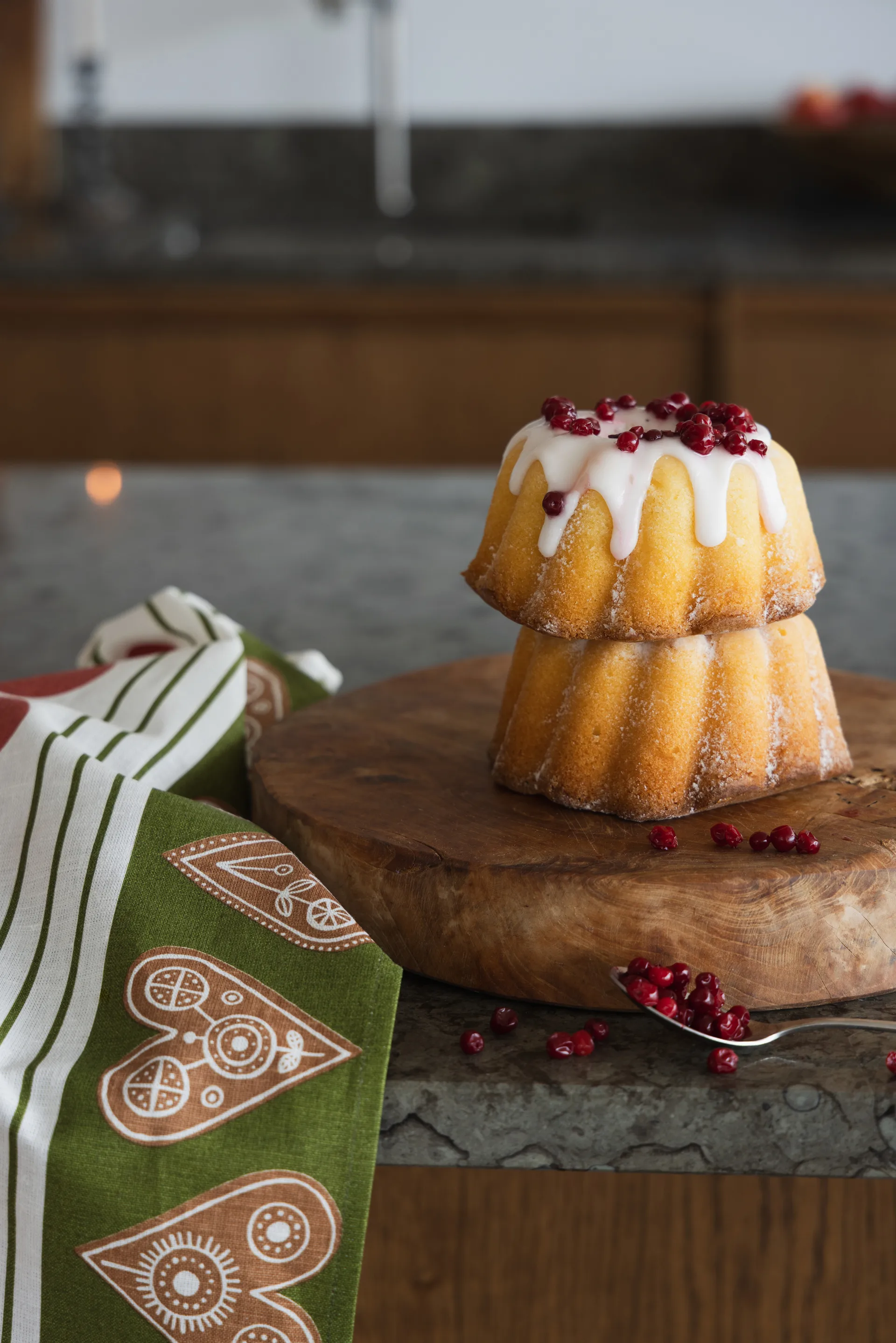 Torchon Frukt och Kaka 47x70 cm, Rouge-vert Almedahls