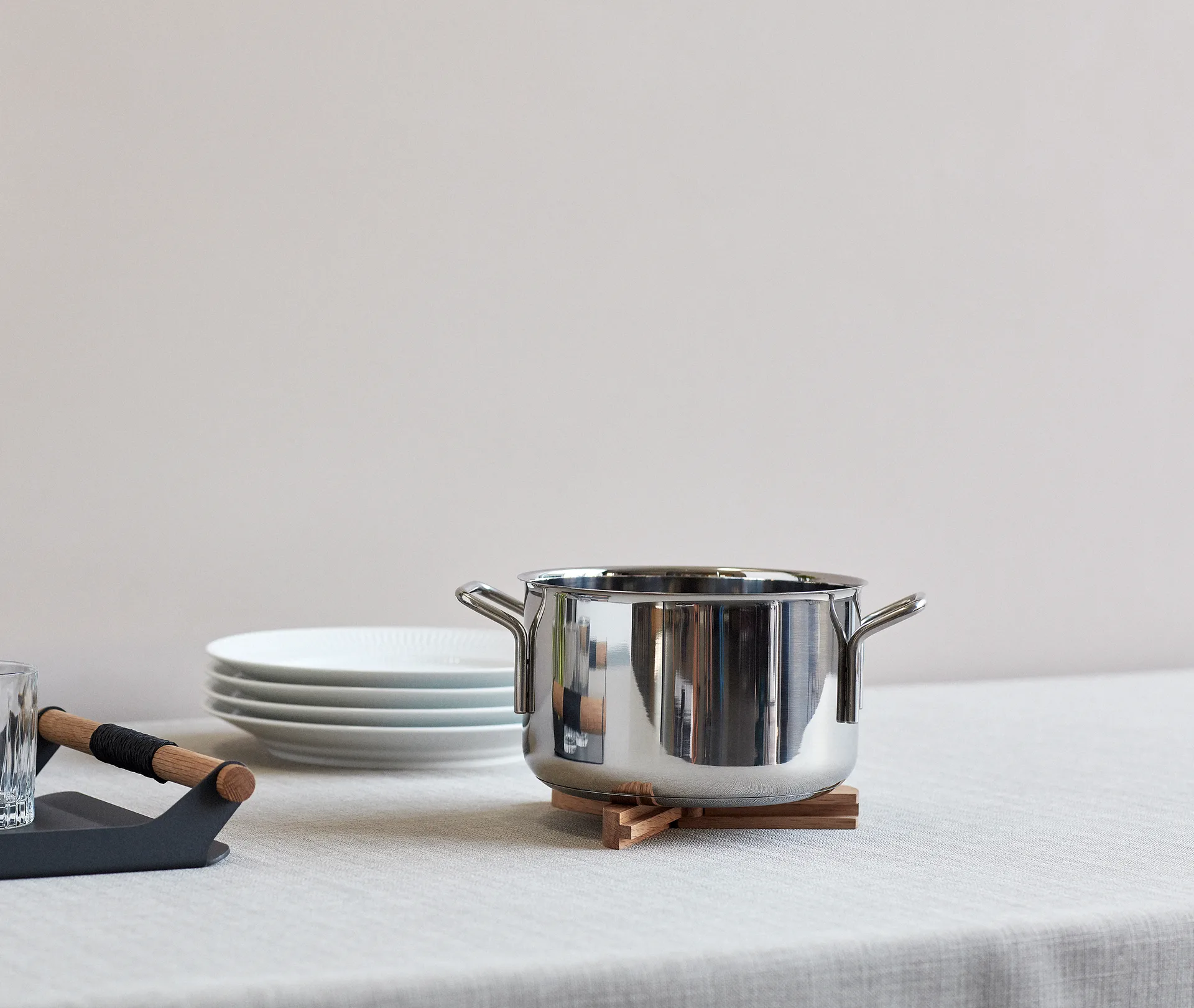 Dessous de plat Magnetic Wood Trivet, Oak Andersen Furniture