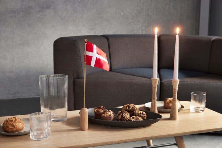 Drapeau de table Celebrating Denmark 40 cm, Oak-brass Andersen Furniture