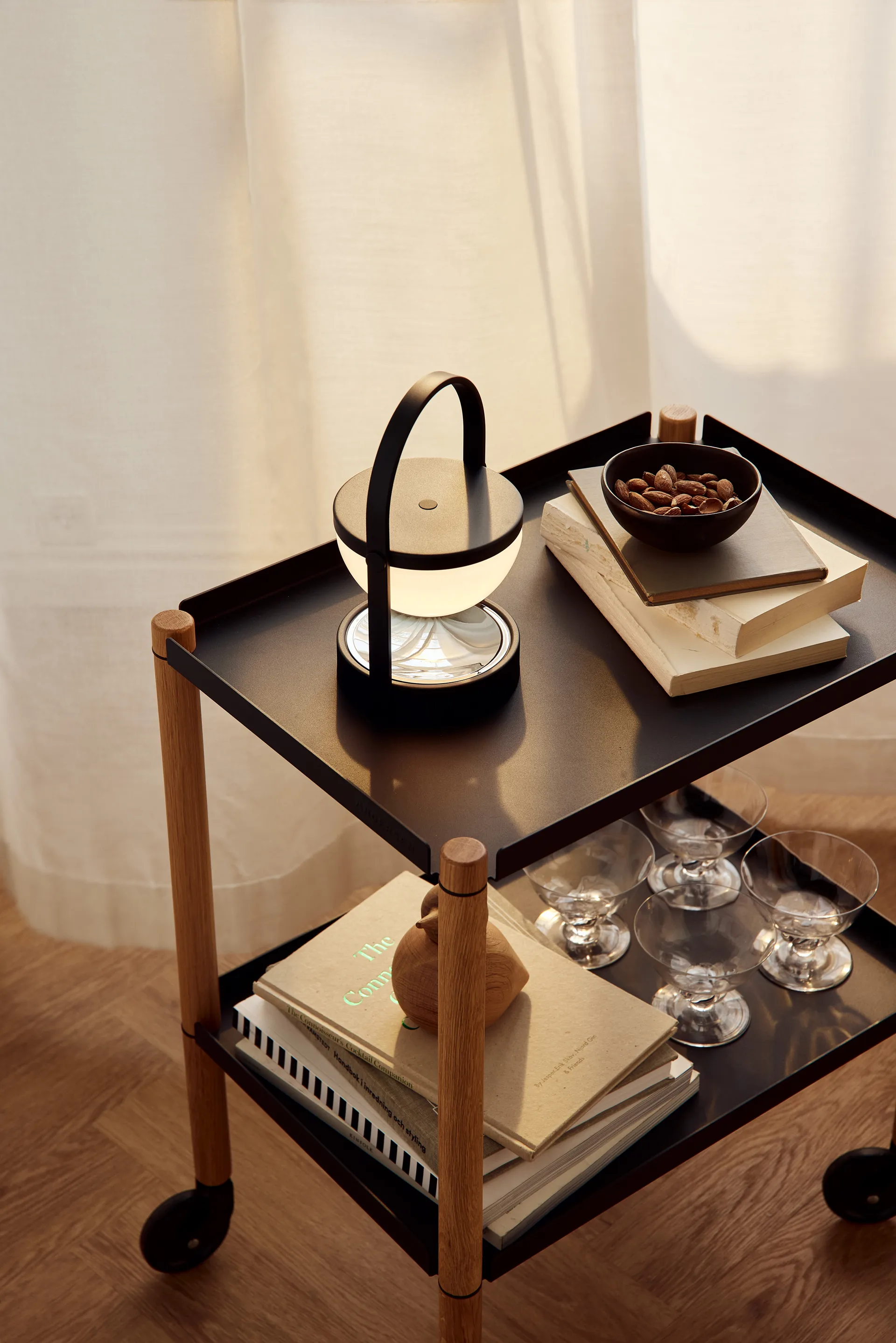 Table Connect, Chêne huilé, métal noir Andersen Furniture