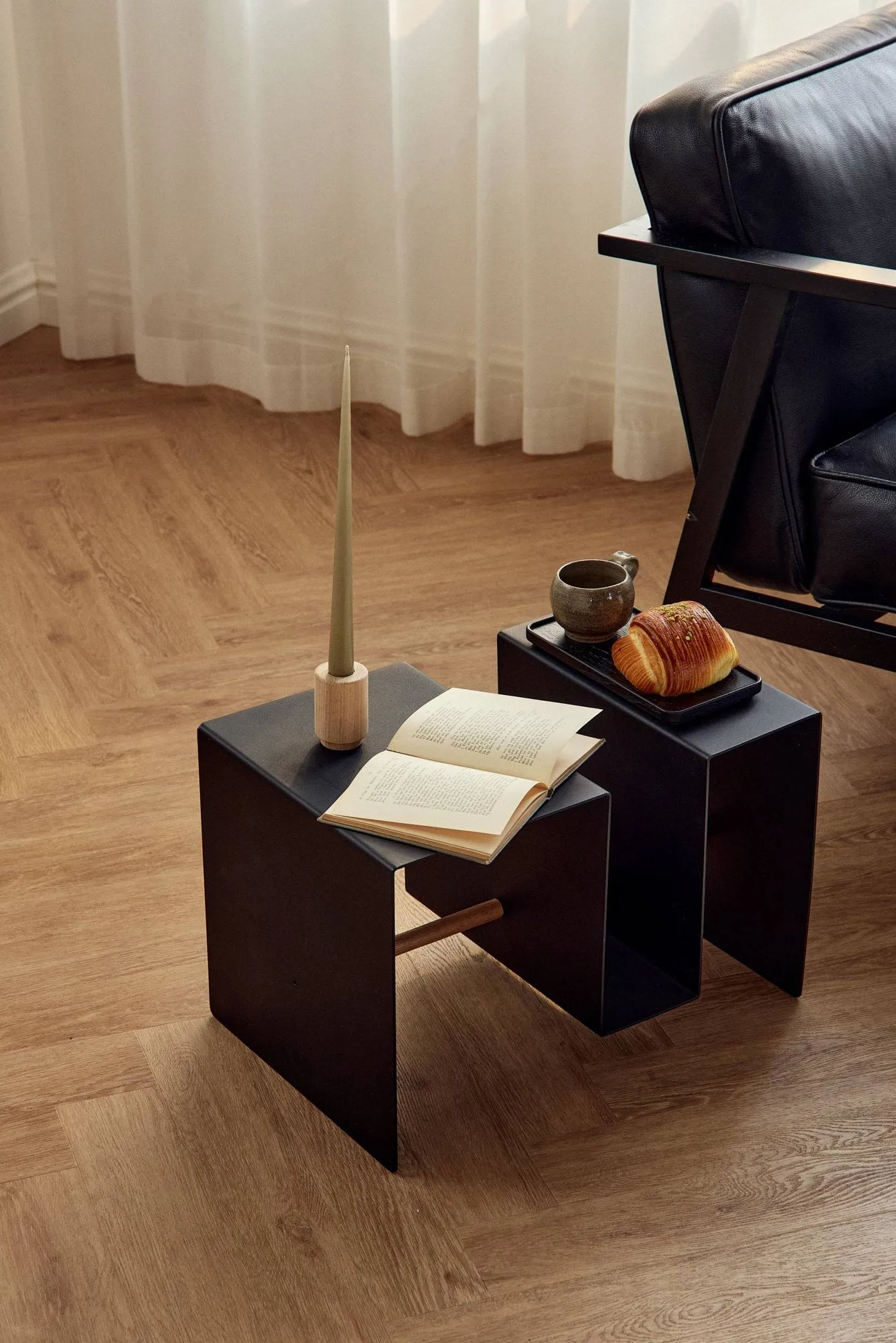 Table d’appoint Edge, Black (noir) Andersen Furniture