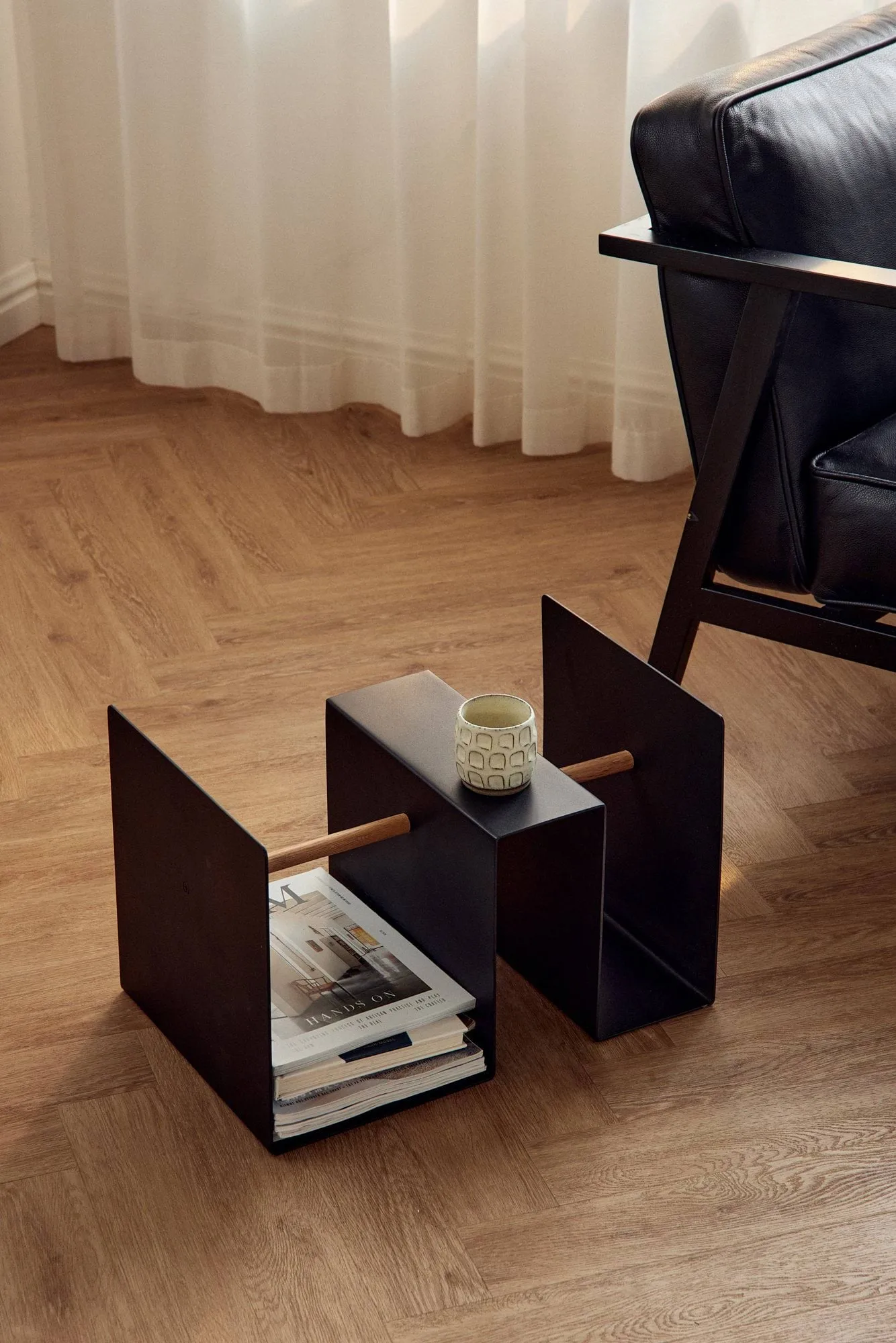 Table d’appoint Edge, Black (noir) Andersen Furniture
