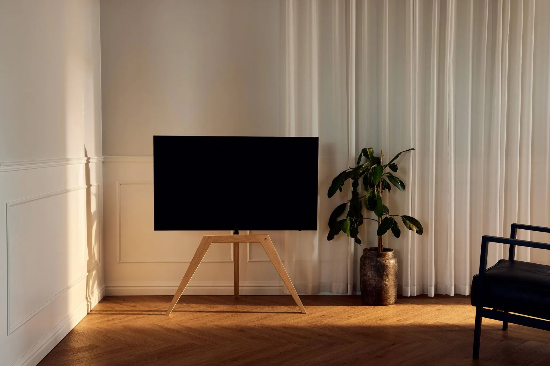 View TV Stand, Chêne Andersen Furniture
